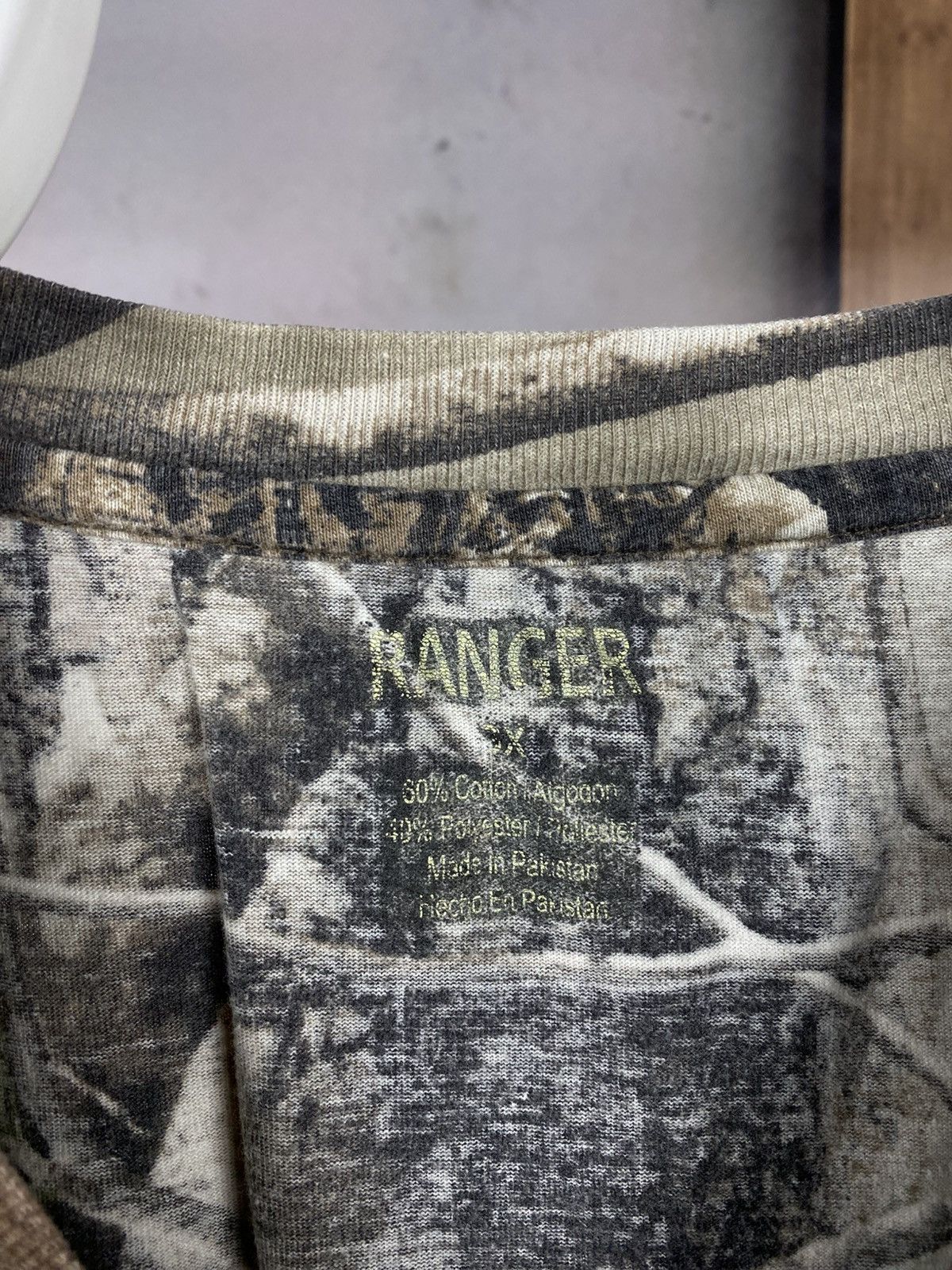Realtree 🌳Vintage T-Shirt Realtree Overprint Monogram Tree Tee🌳 Size US XXL / EU 58 / 5 - 13 Thumbnail