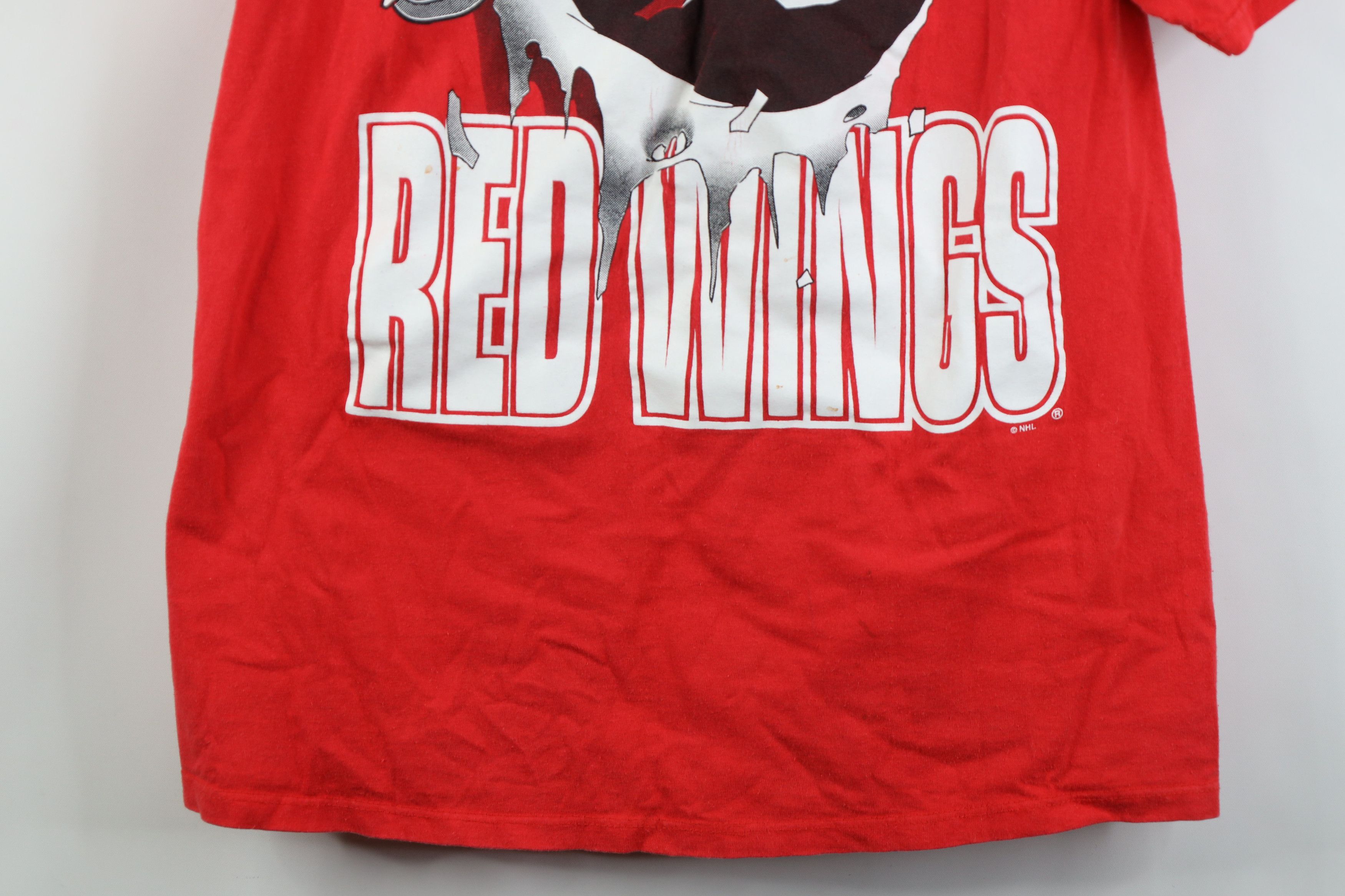 Vintage Vintage 90s Detroit Red Wings Hockey Break Through T-Shirt Size US M / EU 48-50 / 2 - 16 Thumbnail