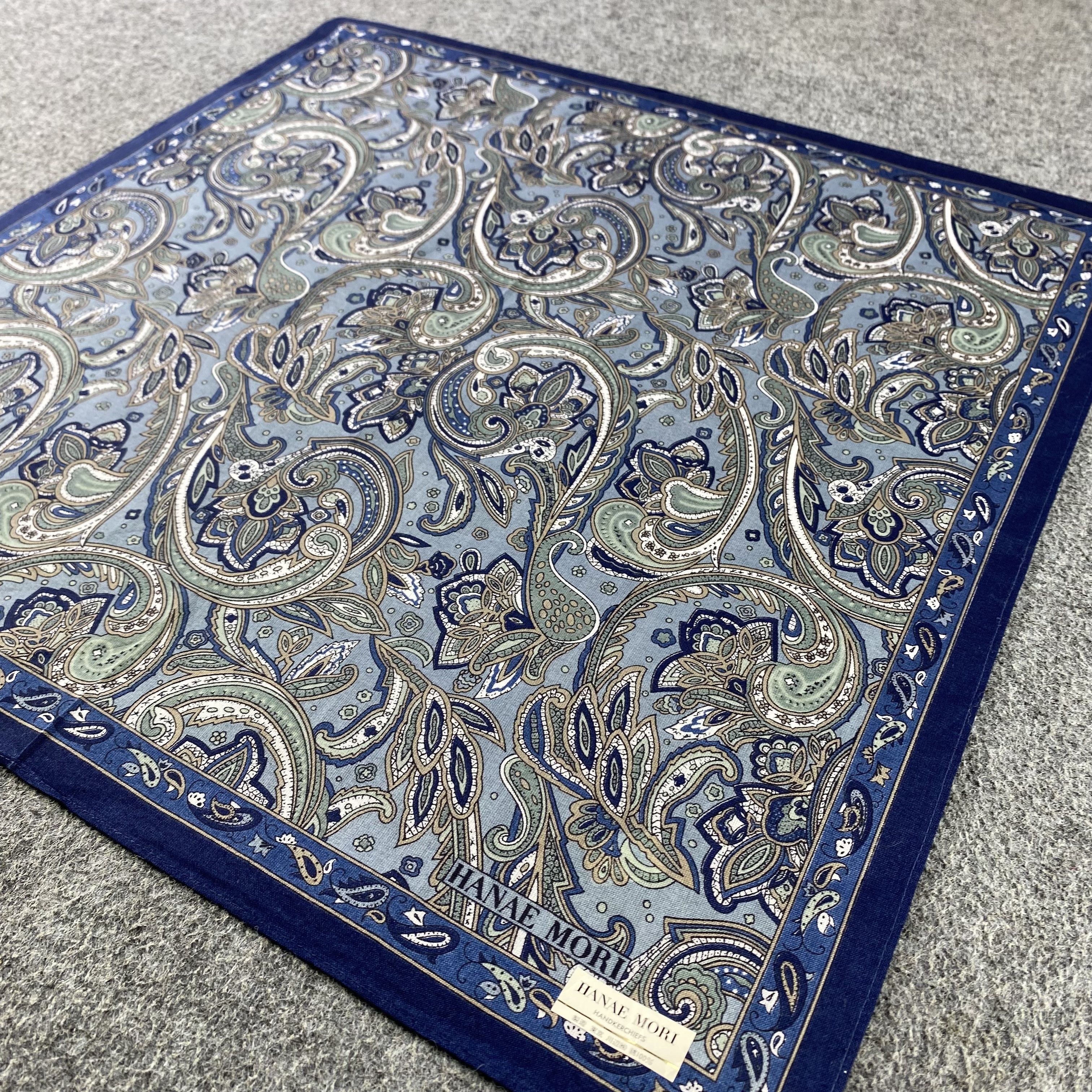 Hanae Mori Hanae Mori Handkerchief/Neckerchief/Bandana HC547 Size ONE SIZE - 2 Thumbnail