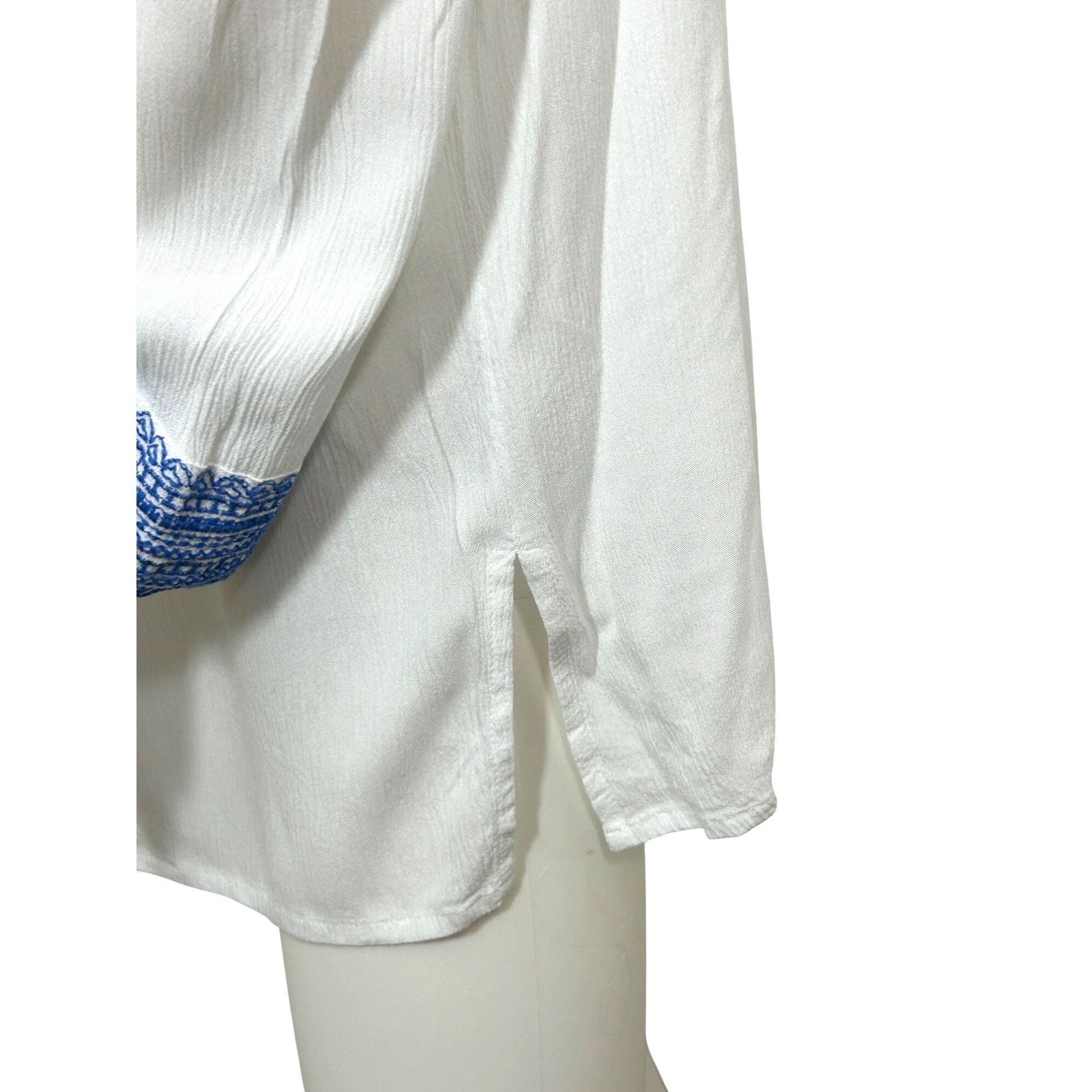 Other Susan Graver Tunic Top L White Blue Embroidered Boho Cottage Size L / US 10 / IT 46 - 11 Thumbnail