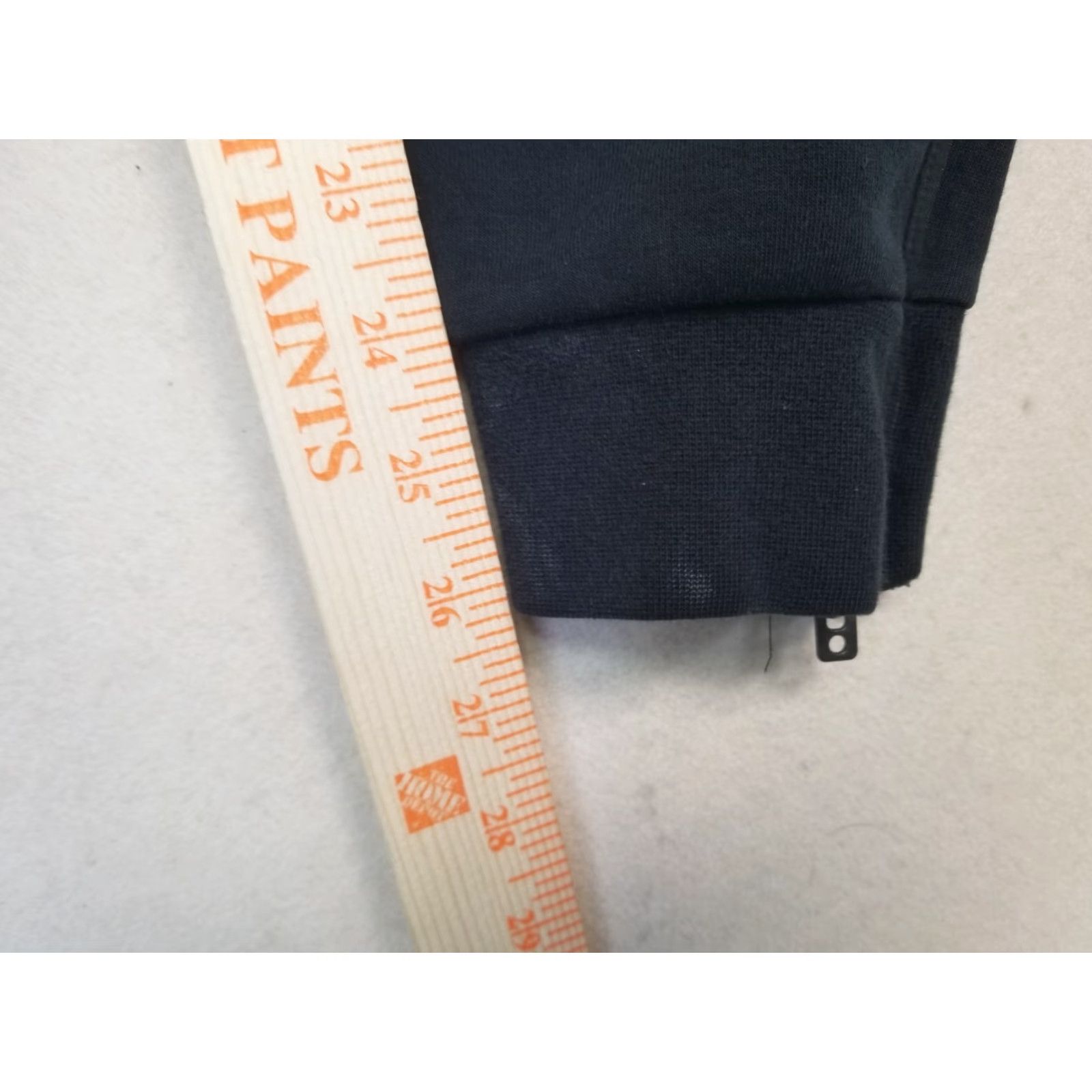 Nike Nike Sweatpants Men Medium Black Jogger Zip Ankle Sportswear Fleece Activewear Cotton Blend Shoes? Size US 31 - 5 Thumbnail