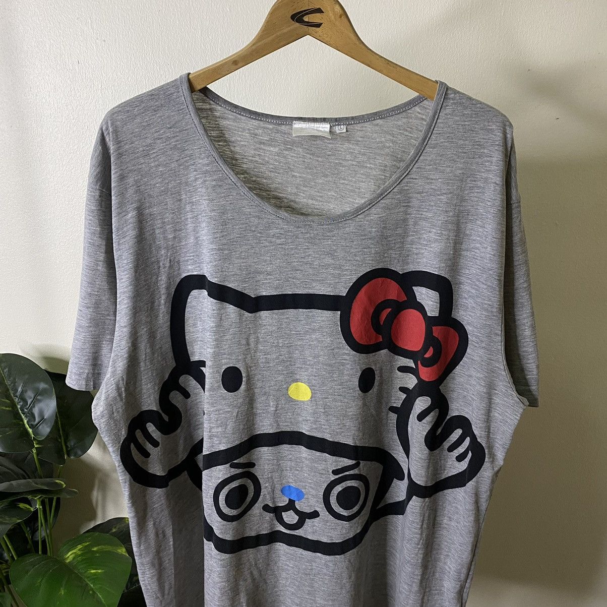 Anime × Japanese Brand × One Piece Vintage Y2K Hello Kitty x One Piece Anime Collaboration Tee Size US XL / EU 56 / 4 - 2 Thumbnail