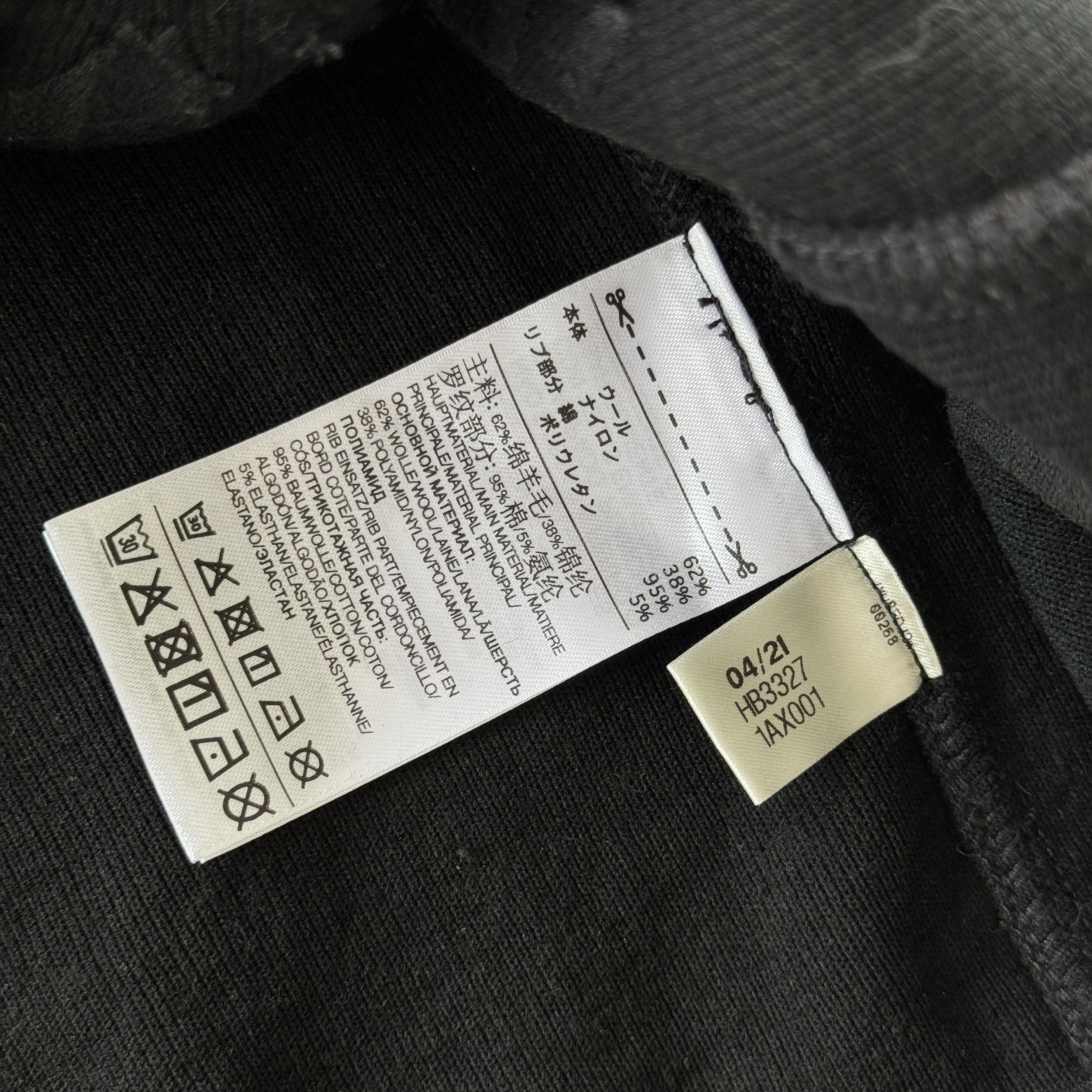 Adidas × Y-3 Adidas Y-3 Yohji Yamamoto Sleeve Patch Sweatshirt Black M Size US M / EU 48-50 / 2 - 10 Thumbnail