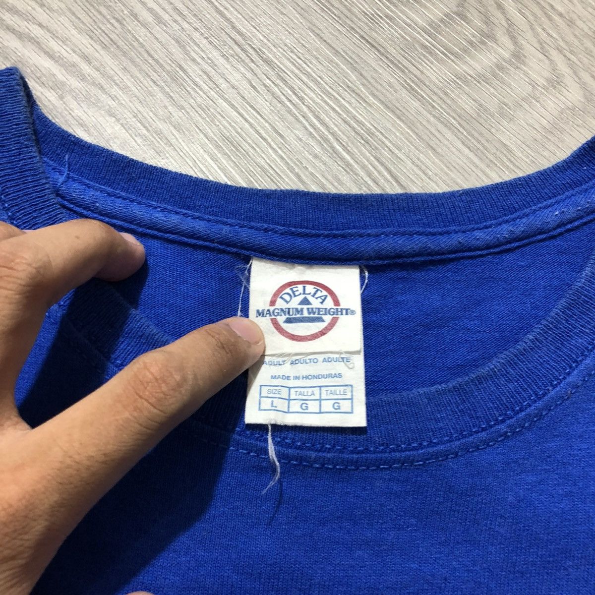 Vintage Vintage Chevron Human Energy Logo by Delta T-shirt Blue Size US L / EU 52-54 / 3 - 6 Thumbnail