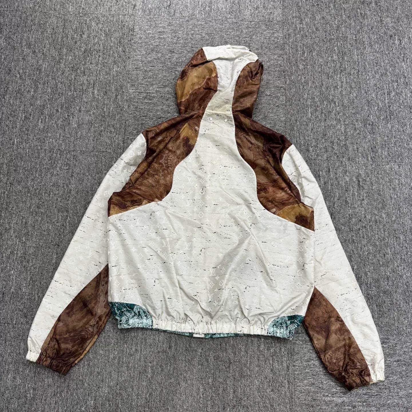 Louis Vuitton louis vuitton marble hooded jacket size 50 Size US M / EU 48-50 / 2 - 2 Thumbnail