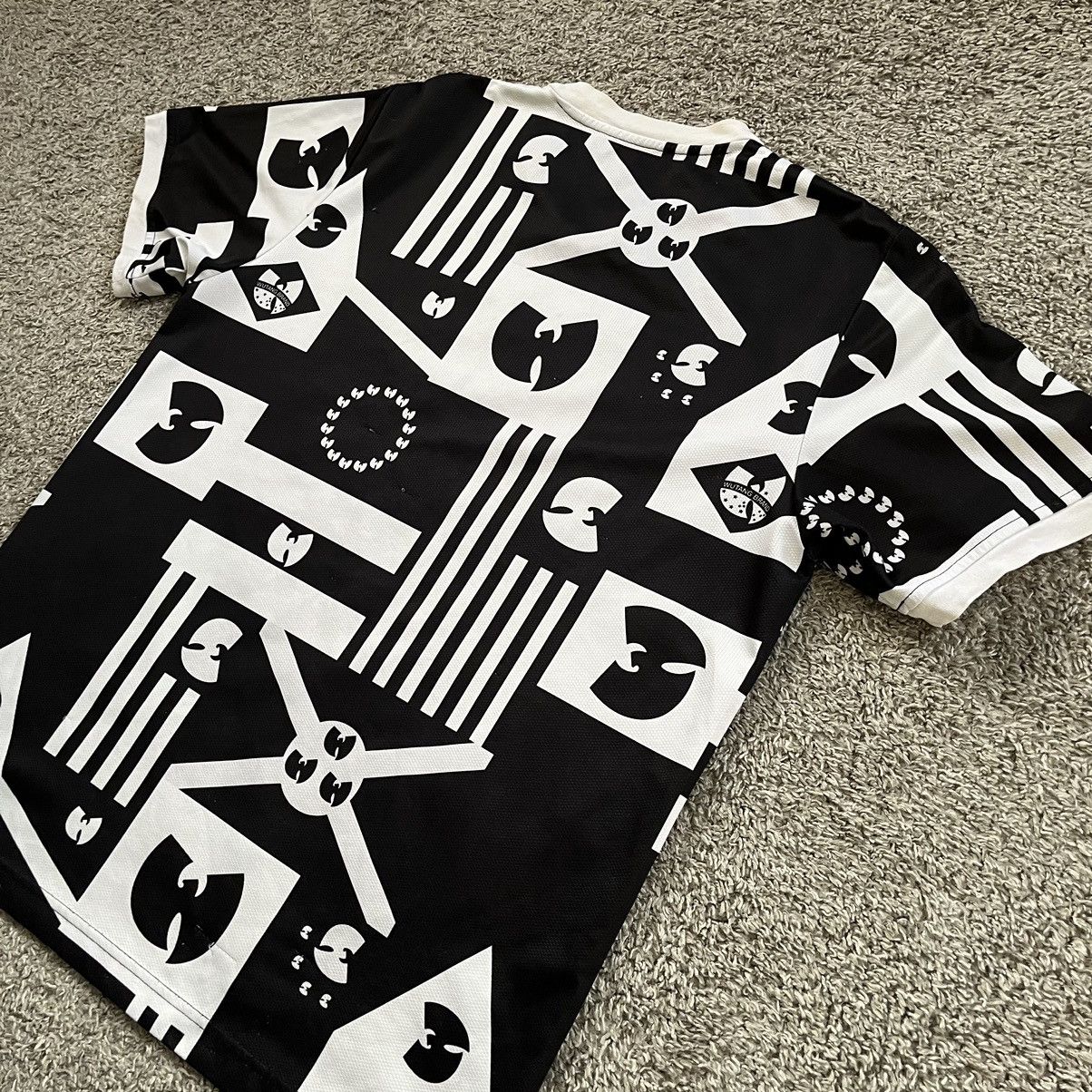 Wu-Tang Clan 🔴Wu-Tang Jersey Shirt Size Large WuTang Flags International Size US L / EU 52-54 / 3 - 13 Thumbnail