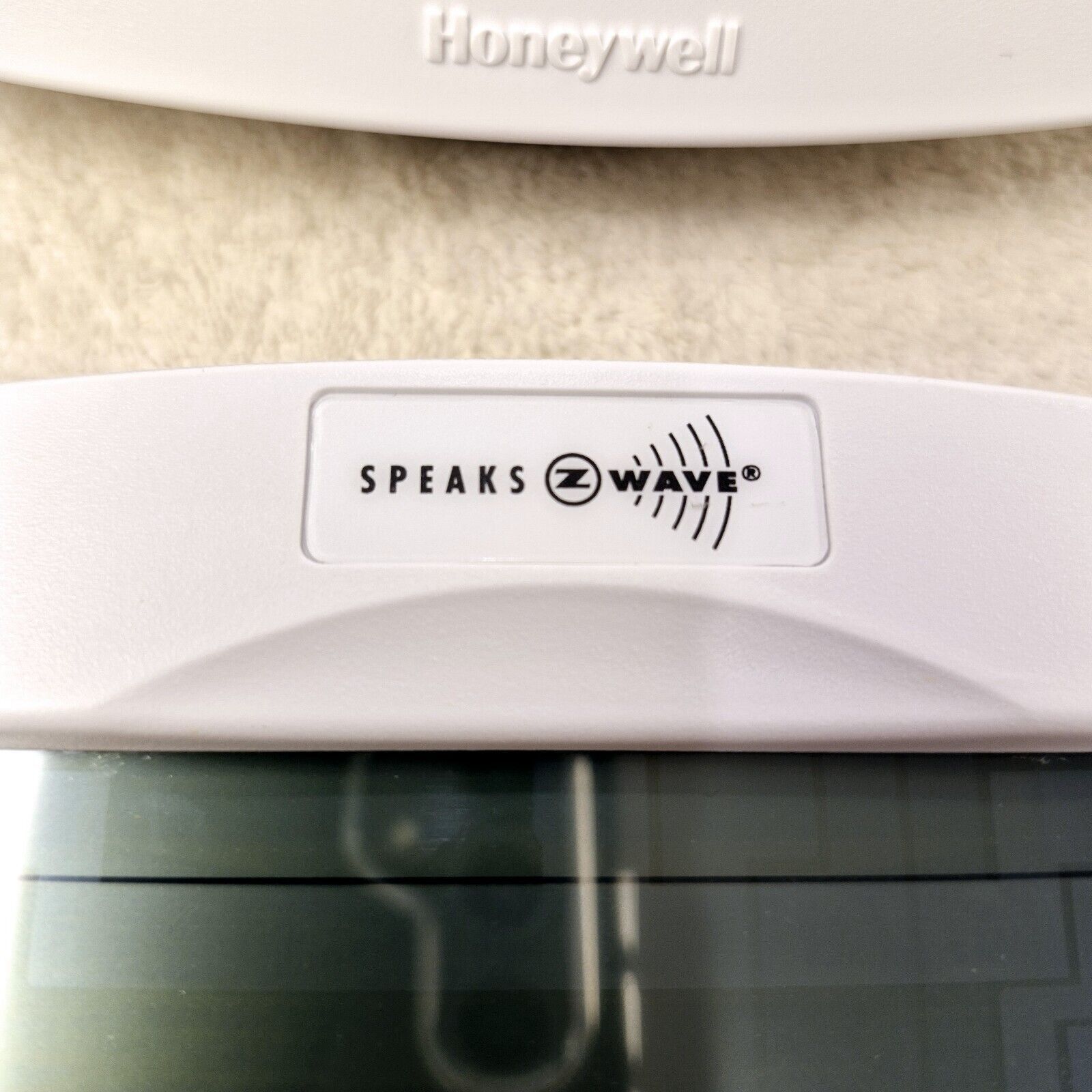 & Other Stories Honeywell TH8320ZW Program Touchscreen Thermostat No Batt Size ONE SIZE - 2 Thumbnail