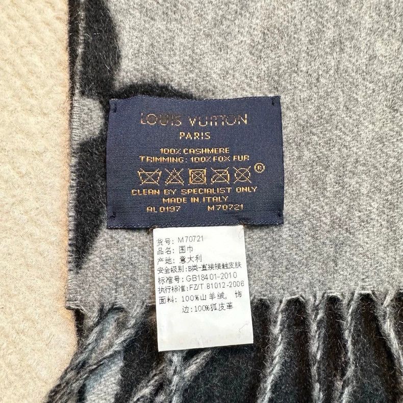 Louis Vuitton New LV Cashmere Fox Fur Scarf Shawl-2506 Size ONE SIZE - 3 Thumbnail
