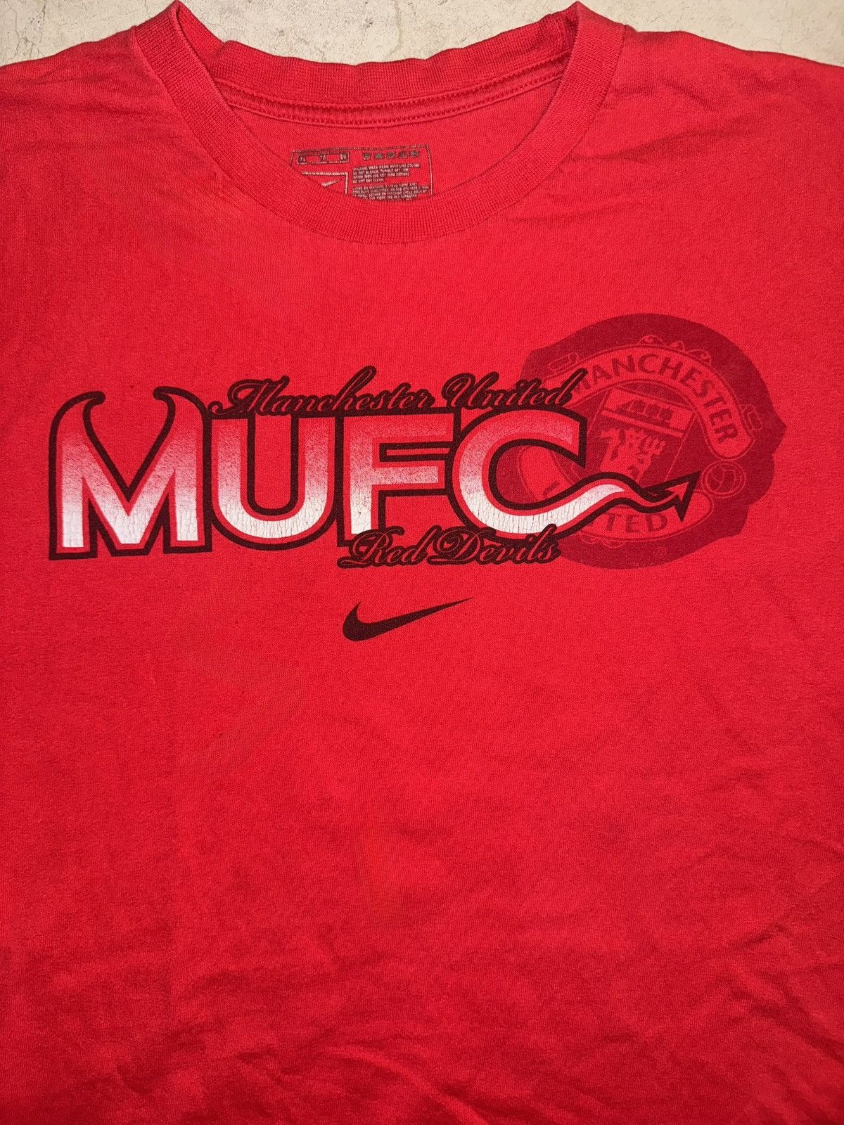 Nike Vintage Y2K Nike Manchester United Center Swoosh Devil Tee Size US XL / EU 56 / 4 - 2 Thumbnail