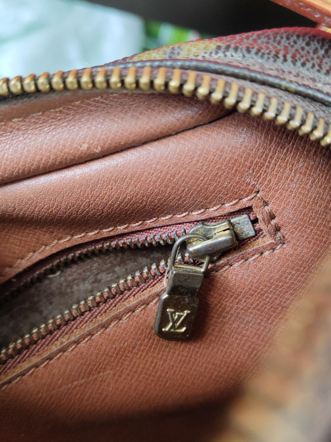 Louis Vuitton LV Louis Vuitton monogram Crossbody sling Bag #SB006DLL Size ONE SIZE - 19 Thumbnail