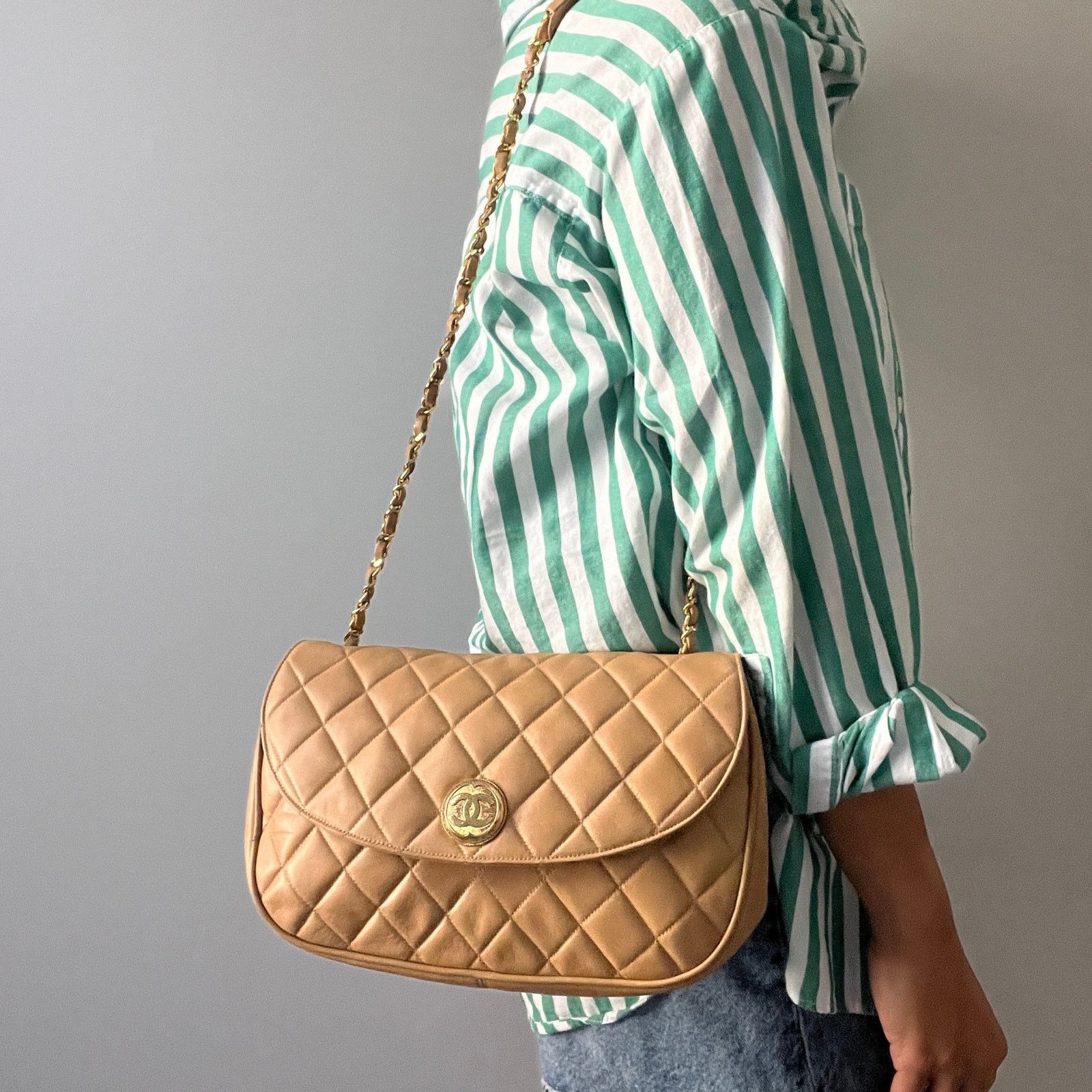 Chanel CHANEL Vintage Beige Quilted Lambskin Half Moon Flap Bag Size ONE SIZE - 2 Thumbnail