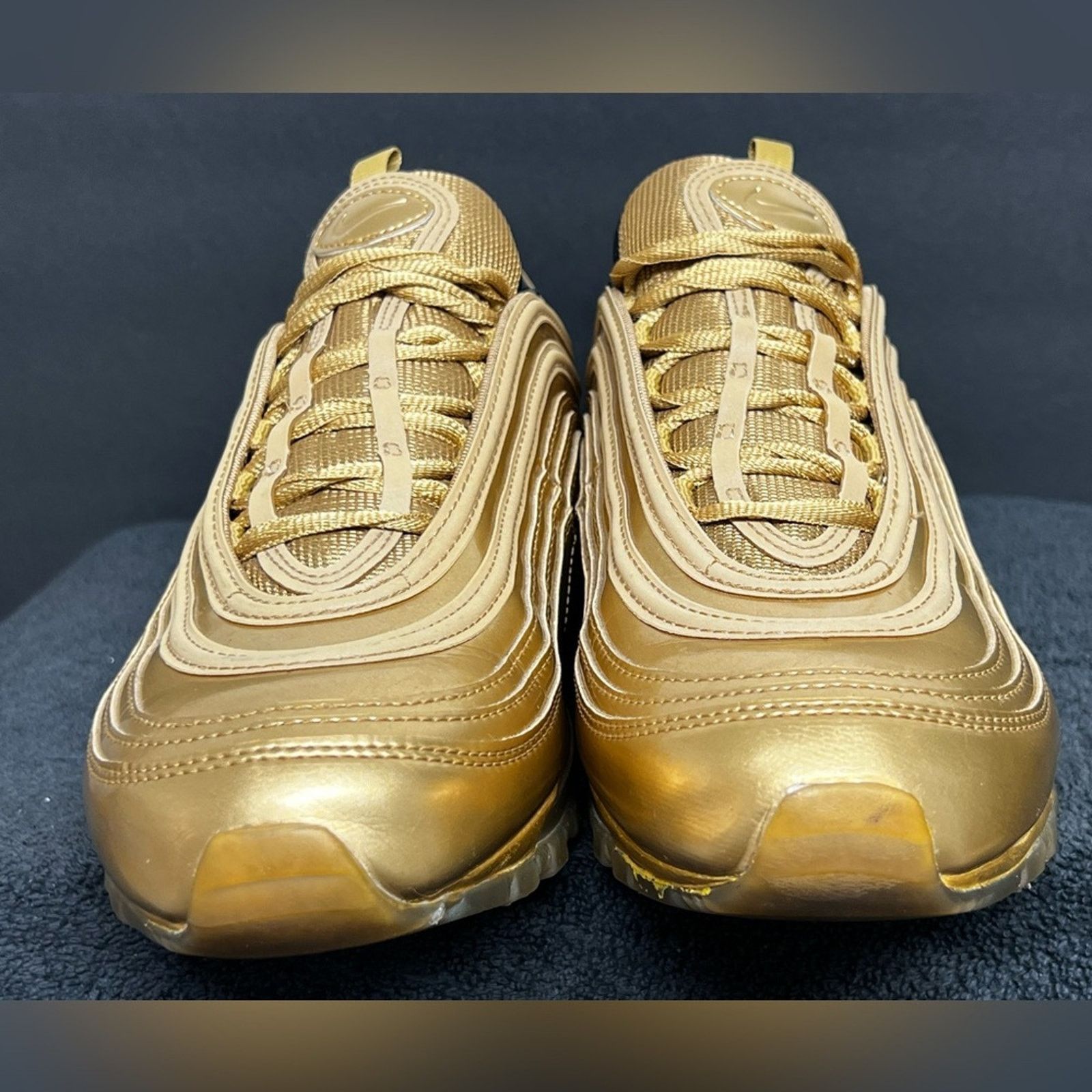 Nike Nike Air Max 97 Metallic Gold Low Top Shoes Men’s WORN TWICE Size US 10 / EU 43 - 5 Thumbnail