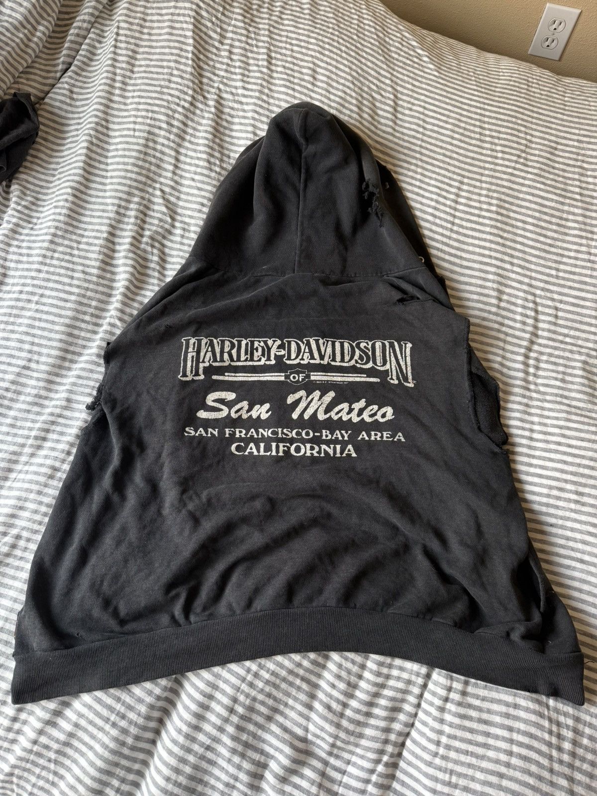 Vintage INSANE VINTAGE 80s HARLEY CUT OFF HOODIE Size US L / EU 52-54 / 3 - 1 Thumbnail