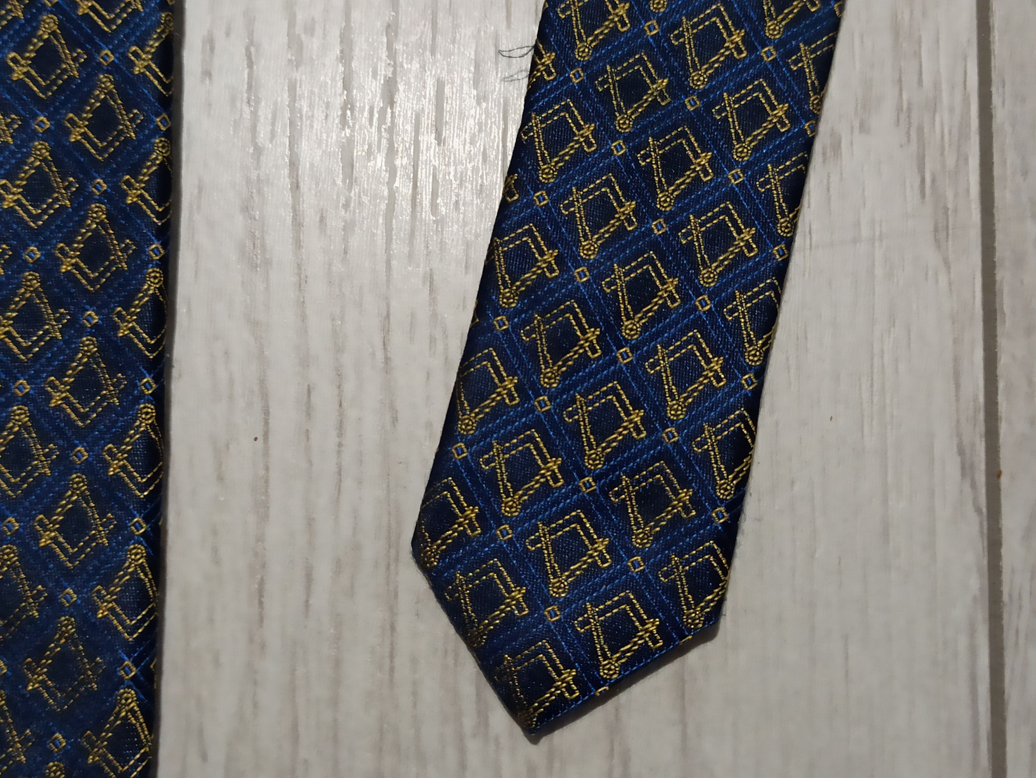 Designer × Mason's Toye Kenning Spencer Silk Masonic Tie Grand Lodge Necktie Size ONE SIZE - 5 Thumbnail