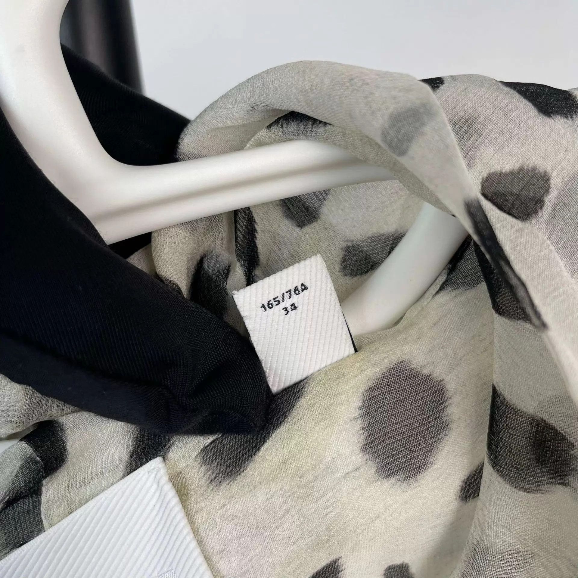 Burberry Burberry Silk Polka Dot Suit Size XS / US 0-2 / IT 36-38 - 4 Thumbnail