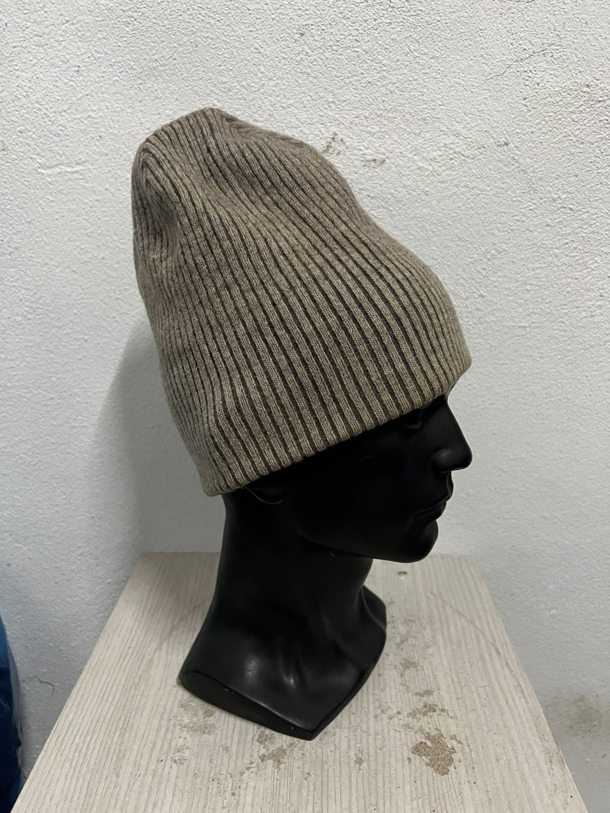 Gap Vintage Gap Plain Beanie Hat Size ONE SIZE - 4 Thumbnail