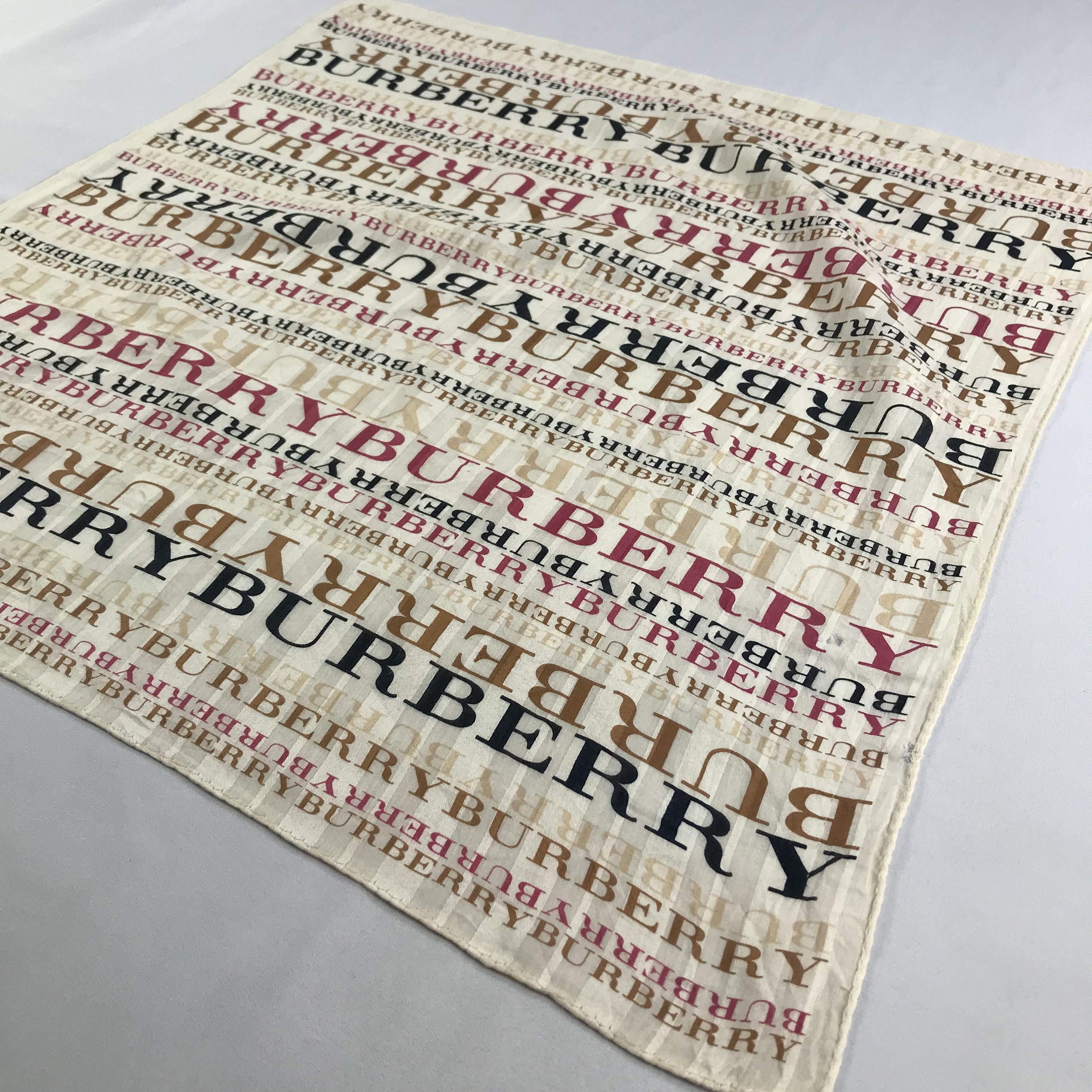 Burberry × Vintage Burberry Bandana / Handkerchief / Neckerchief - S2609 Size ONE SIZE - 2 Thumbnail