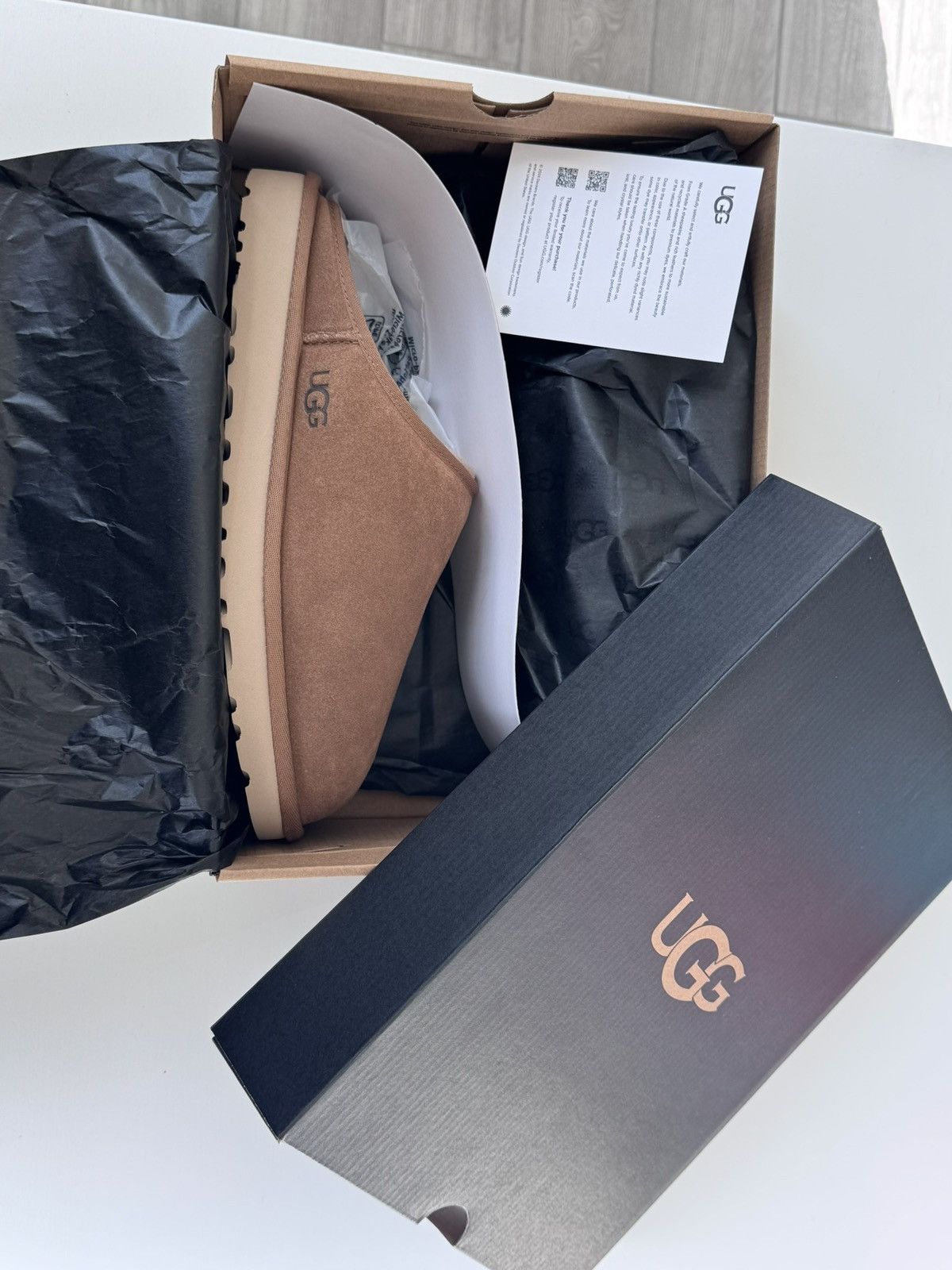 Ugg UGG SLIP ON BRAND NEW Size US 9 / EU 42 - 2 Thumbnail