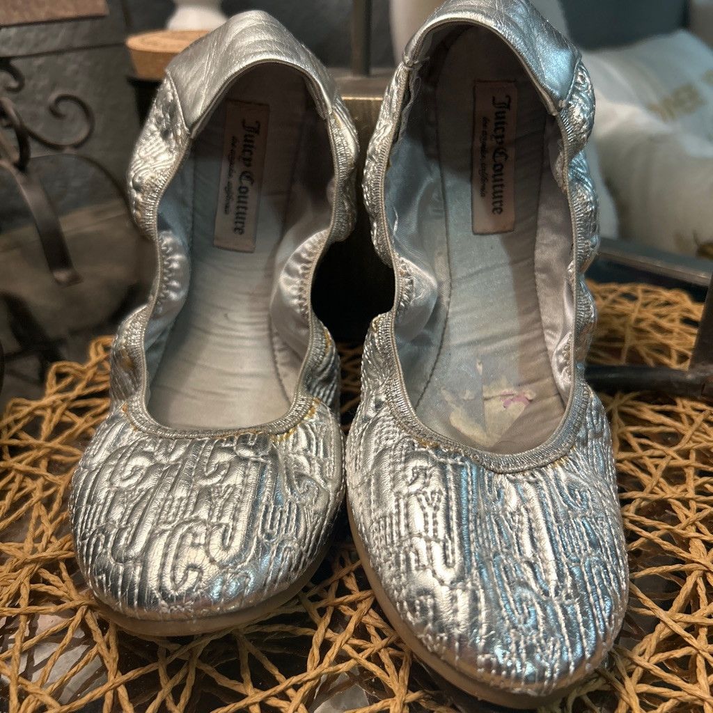 Juicy Couture Women's Juicy Couture Silver Metallic Flats Size 7 Size US 7 / IT 37 - 2 Thumbnail