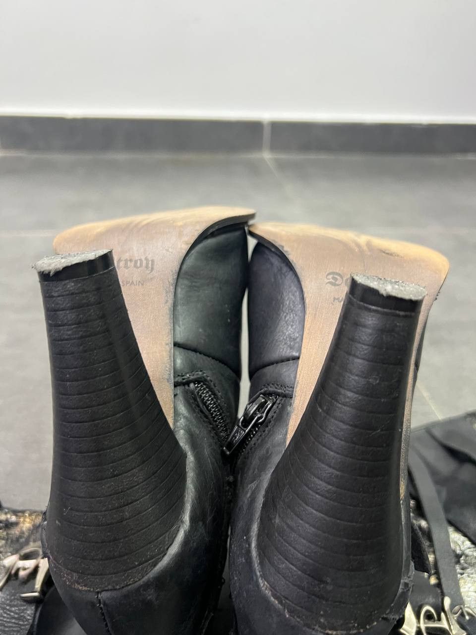 Japanese Brand New Rock A.S.98 type Destroy Buckled Belted Stiletto boots Size US 8.5 / IT 38.5 - 11 Thumbnail