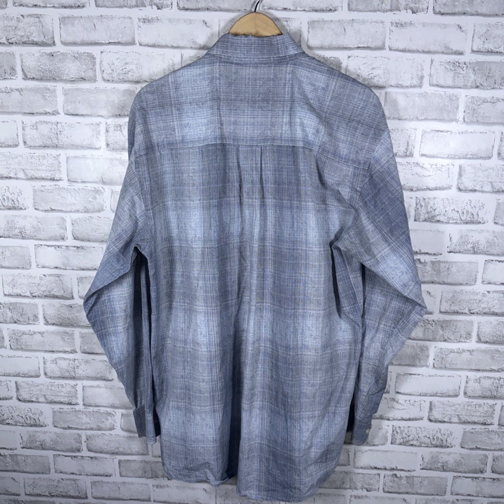 Wrangler VINTAGE Wrangler George Strait Blue Button-Up Shirt Mens XL Blue Long Sleeve Regular Size XL Mens George Strait Button-Up Shirt Size US XL / EU 56 / 4 - 4 Thumbnail