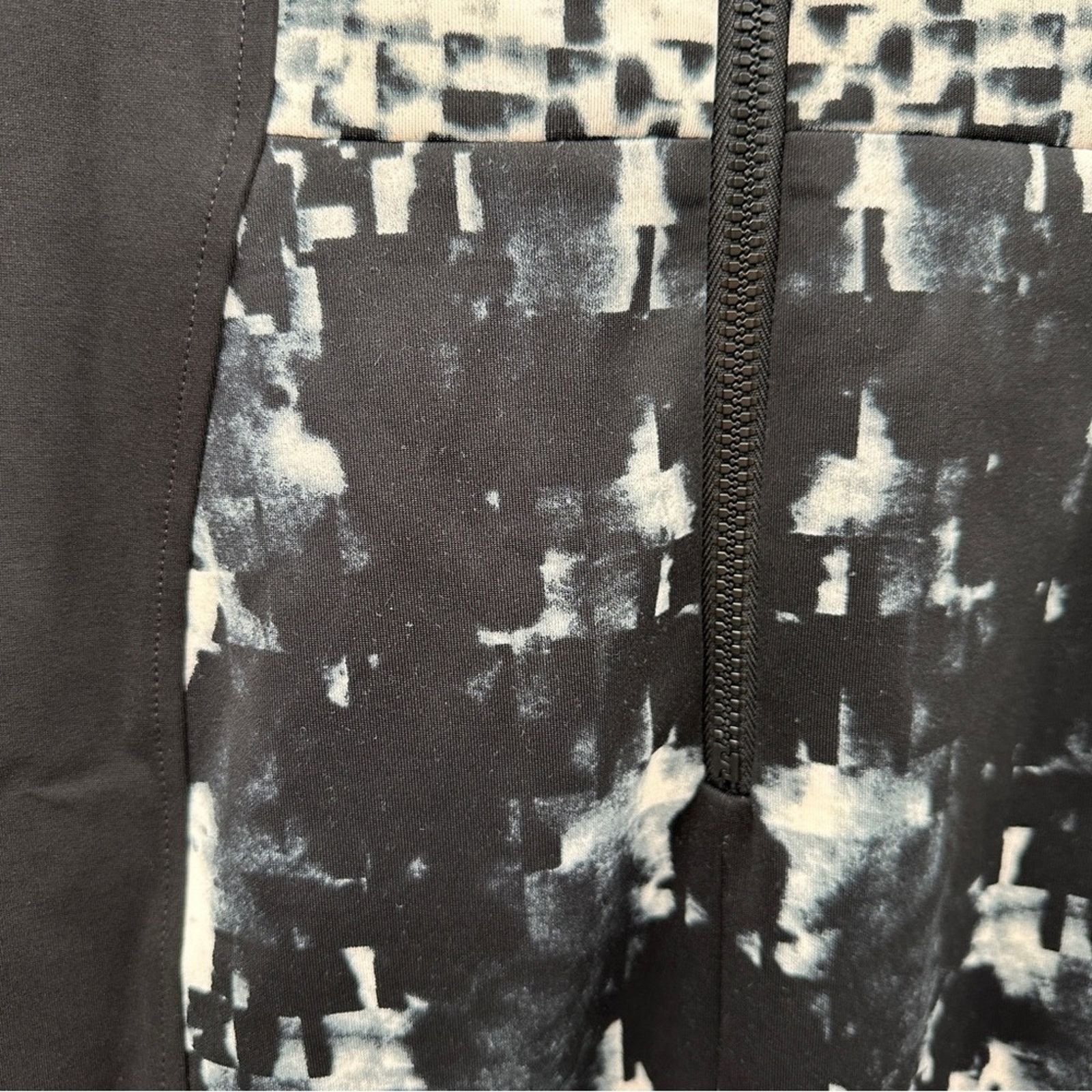 Anthropologie Yoana Baraschi Abstract Print Black & White Neoprene Dress 8 Size M / US 6-8 / IT 42-44 - 10 Thumbnail