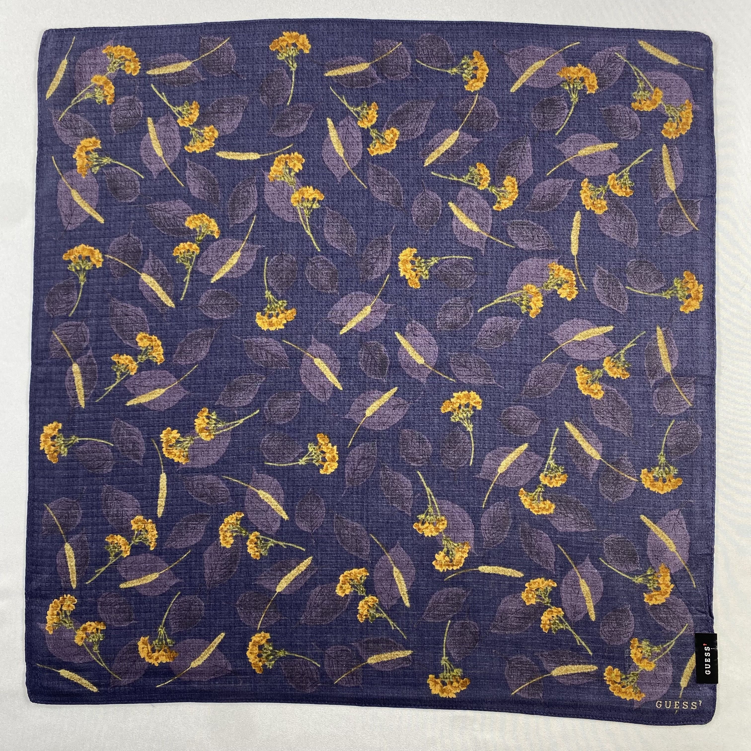 Guess × Vintage NWT Guees Bandana/ Handkerchief / Neckerchief-P1207 Size ONE SIZE - 1 Thumbnail