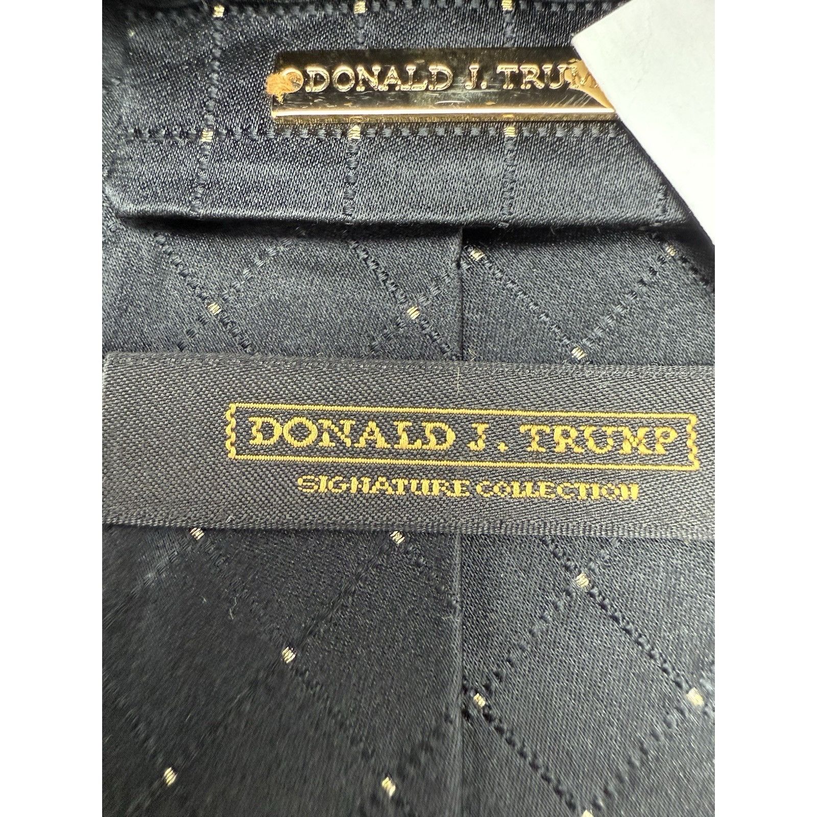 Donald Trump Donald J Trump Signature Collection Black White Dot Tie 60" Size ONE SIZE - 4 Thumbnail