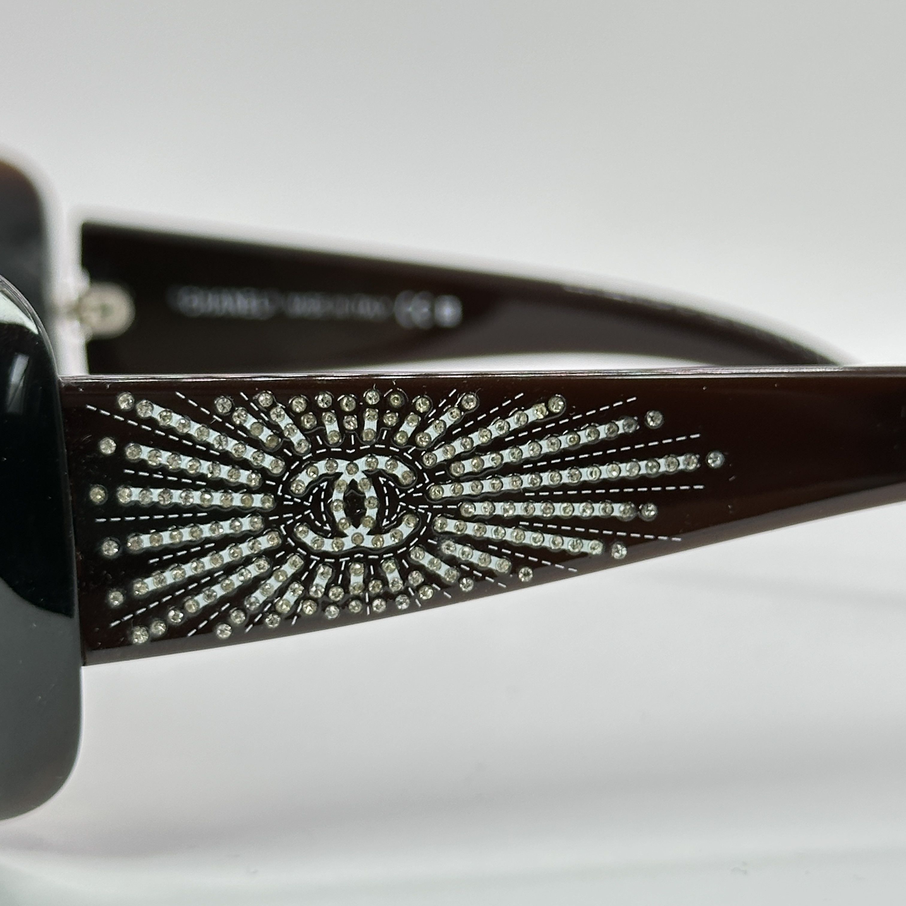 Chanel × Vintage Vintage Chanel Swarovski Crystal CC Logo 00s Sunglasses Size ONE SIZE - 2 Thumbnail