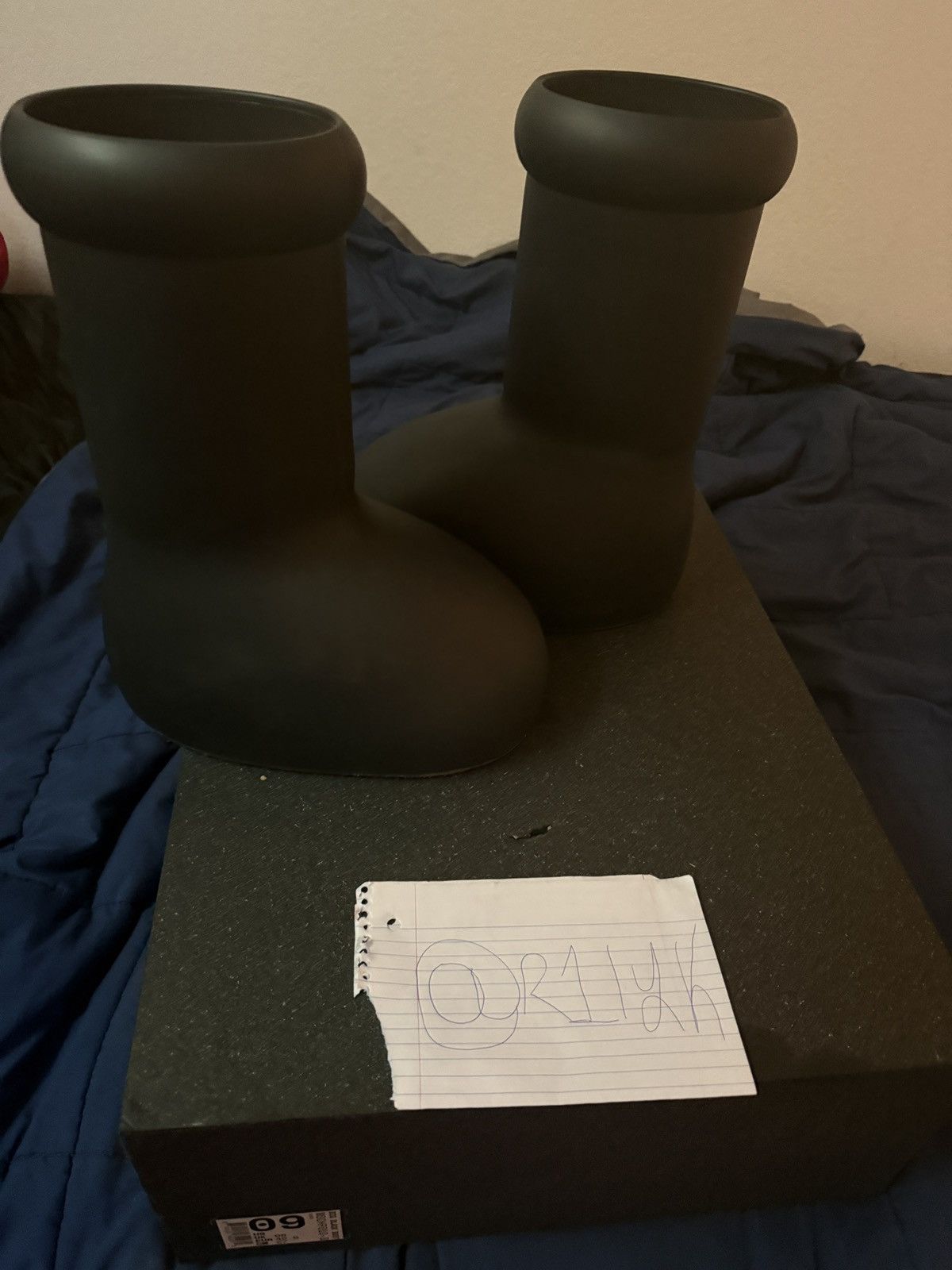 MSCHF Big Red MSCHF Boots (Black( Size US 9 / EU 42 - 6 Thumbnail