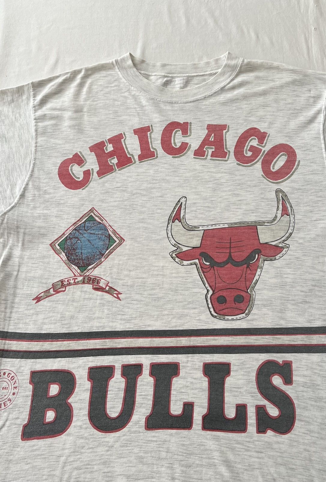 Vintage Vintage 90s Chicago Bulls NBA Long Gone Long Sleeve T-shirt Size US L / EU 52-54 / 3 - 3 Thumbnail