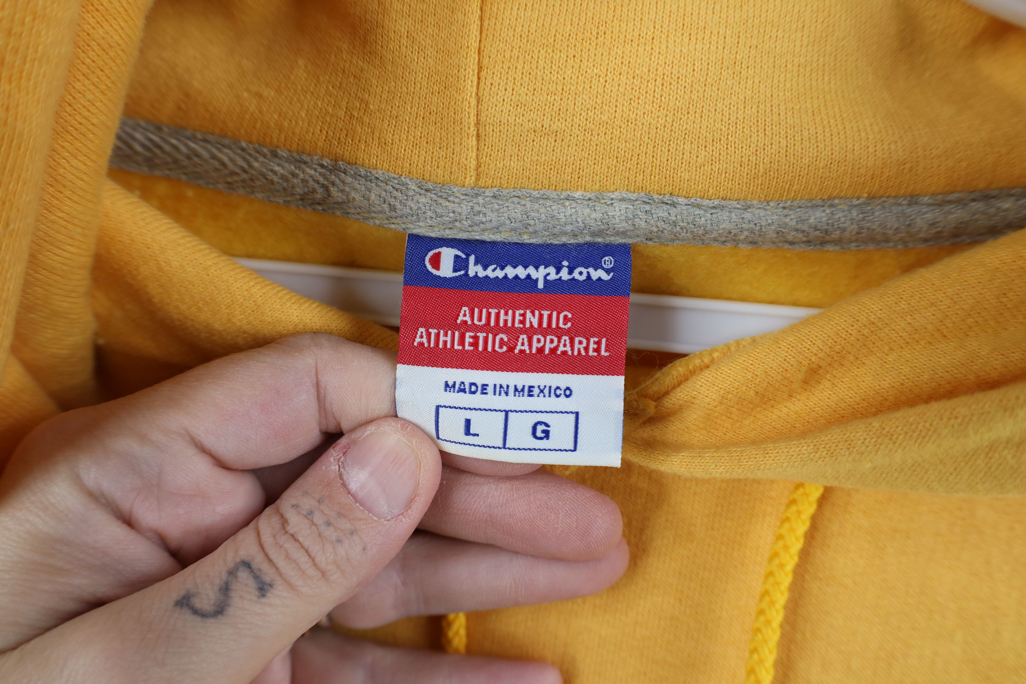 Champion Vintage 90s Champion Overdye Hoodie Sweatshirt Yellow Size US L / EU 52-54 / 3 - 11 Thumbnail