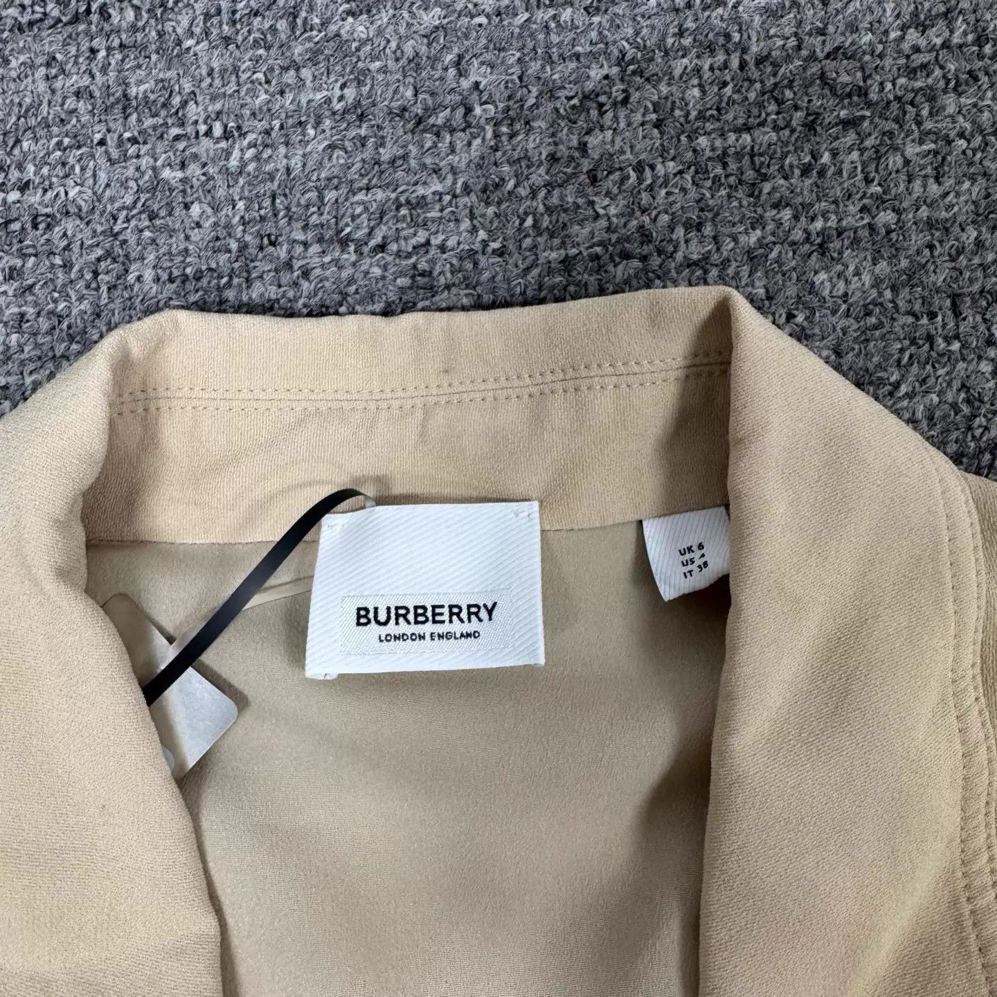 Burberry Burberry Beige Tie Waist Long Trench Coat UK6 99 New Size XS / US 0-2 / IT 36-38 - 5 Thumbnail