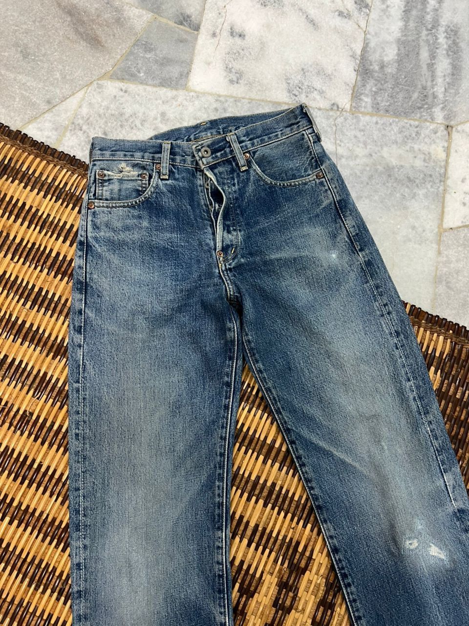 Levi's Vintage Clothing Vintage LVC Levis 702 buckle Back selvedge Jeans Size US 28 / EU 44 - 3 Thumbnail