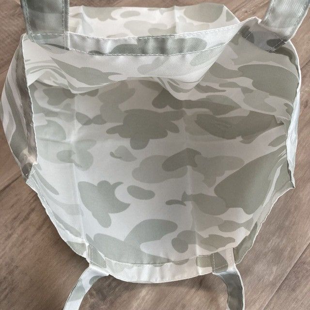 Bape 2006 Mook Limited Edition White Camo Tote Bag APE NIGO Size ONE SIZE - 2 Thumbnail