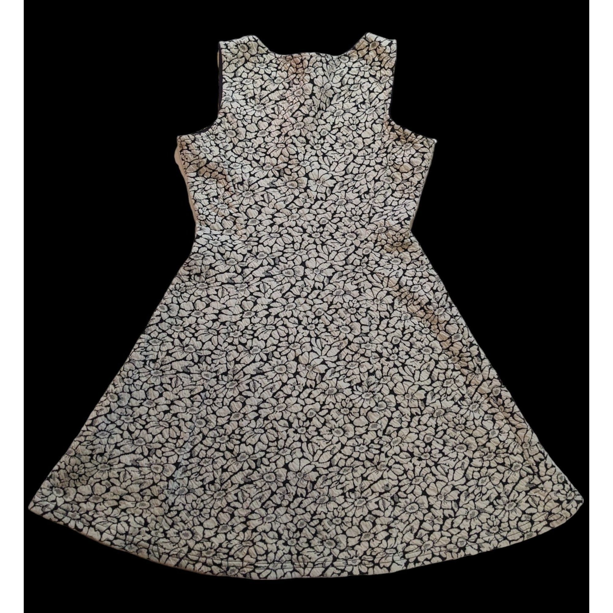Divided Divided H&M Daisy Dress Size M / US 6-8 / IT 42-44 - 2 Thumbnail