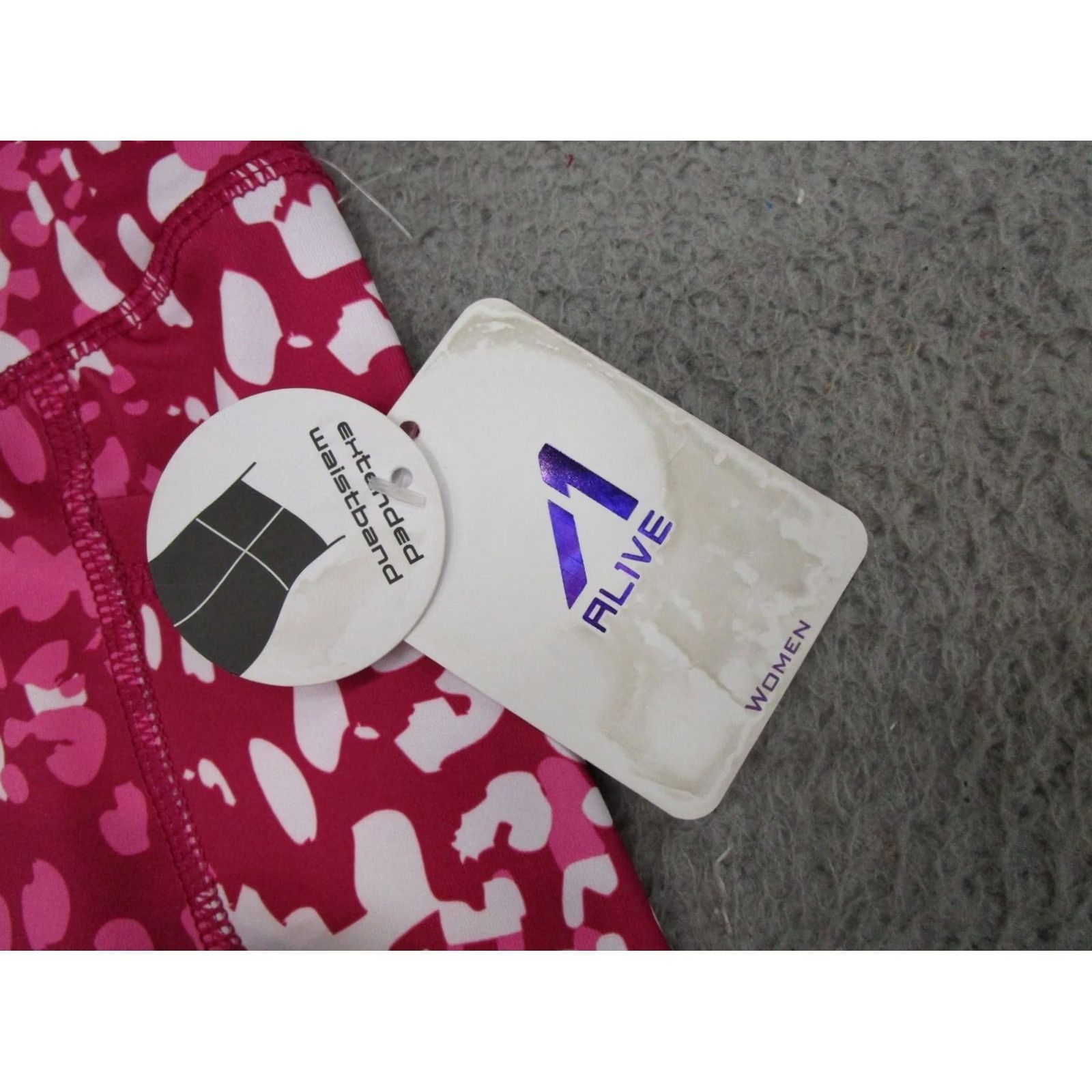 Pinko Alive Yoga Capri Leggings L Pink Leopard Print Stretch Workout Gear NEW Womens Size 36" / US 14 / IT 50 - 2 Thumbnail