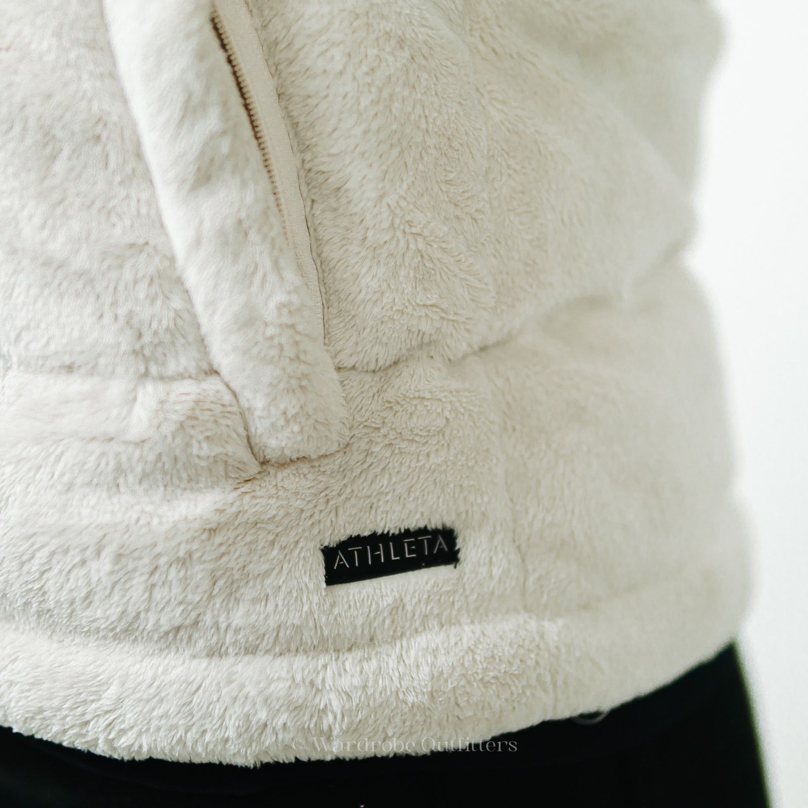 Athleta Athleta Fleece Quilted Goose Down Puffer Vest in Bone White Size S / US 4 / IT 40 - 8 Thumbnail