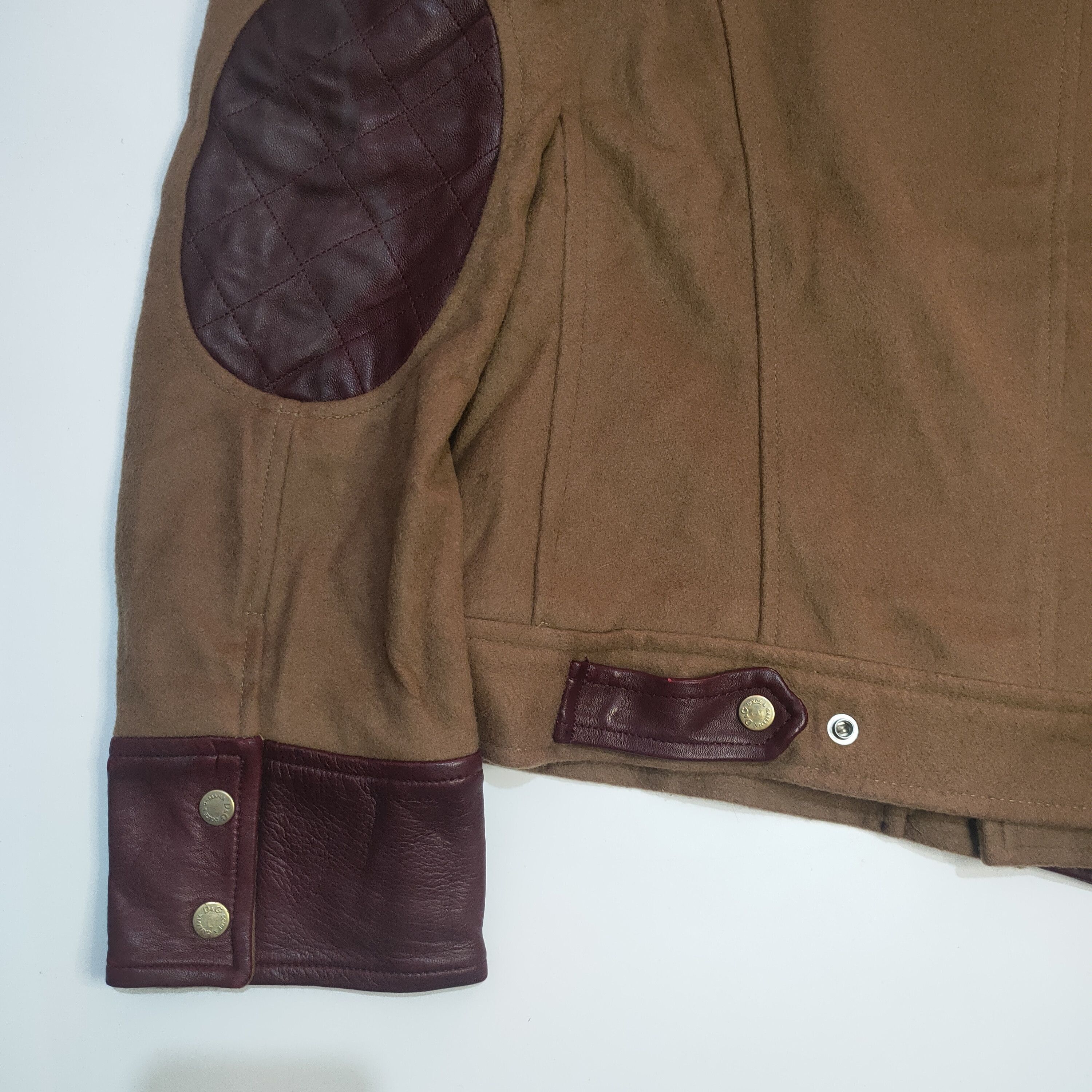 Dolce & Gabbana Dolce & Gabbana jacket combines canvas and leather accents. Size US S / EU 44-46 / 1 - 23 Thumbnail