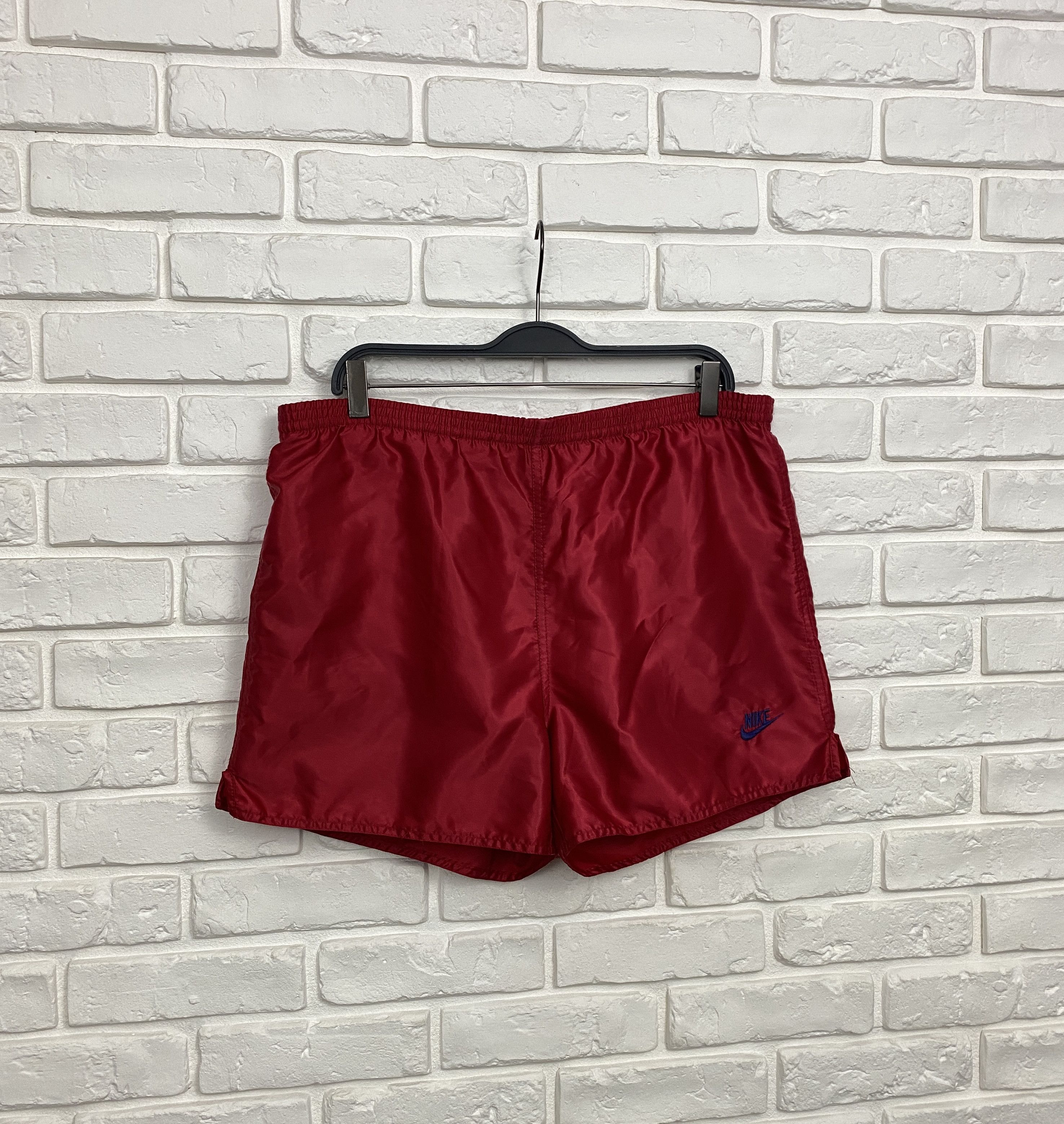 Nike 90s Retro Nike Nylon Shorts Athletic Running Red Logo Size M Size US 34 / EU 50 - 2 Thumbnail