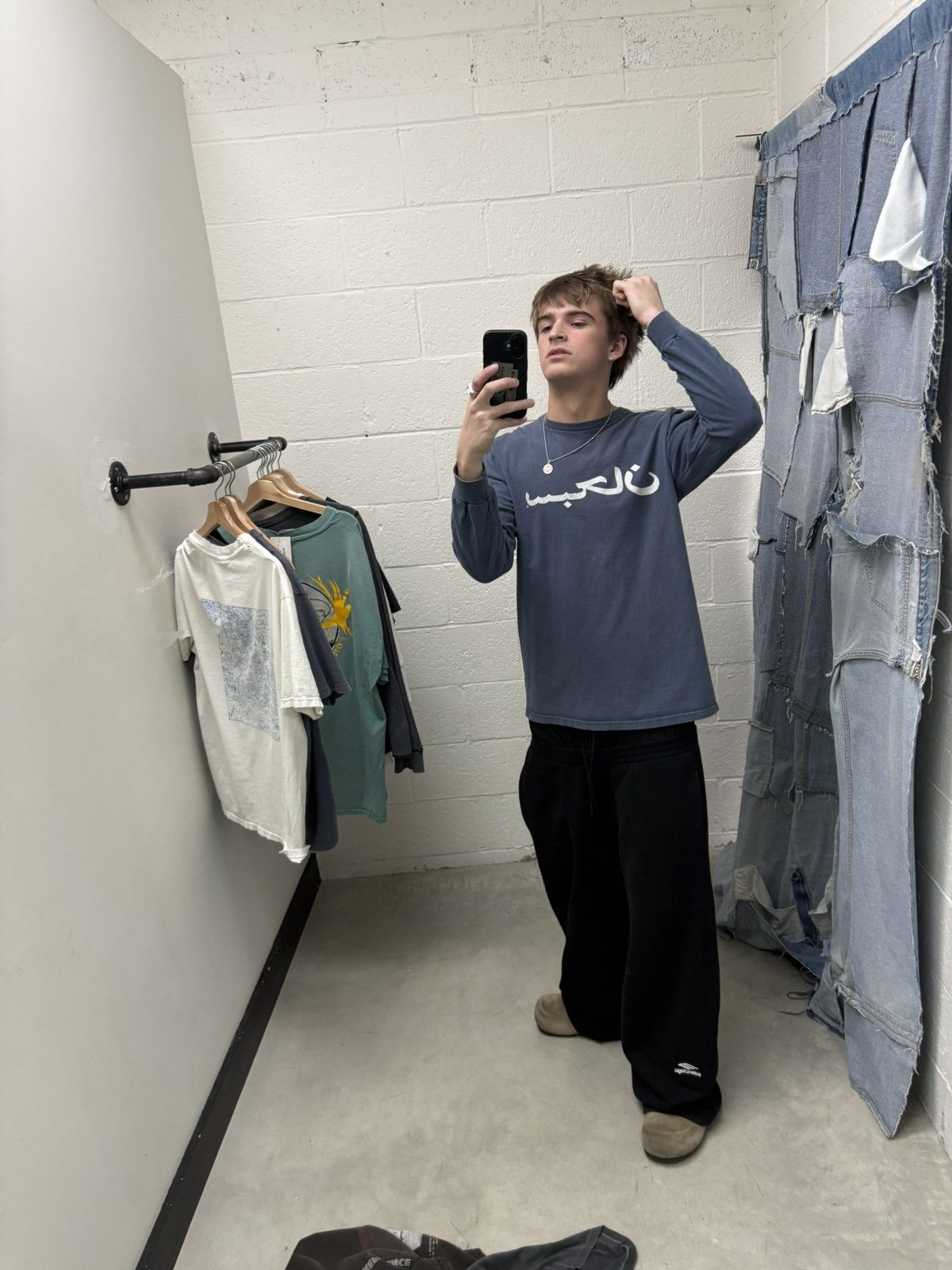 Supreme Faded Arabic Logo Tee Size US M / EU 48-50 / 2 - 7 Thumbnail