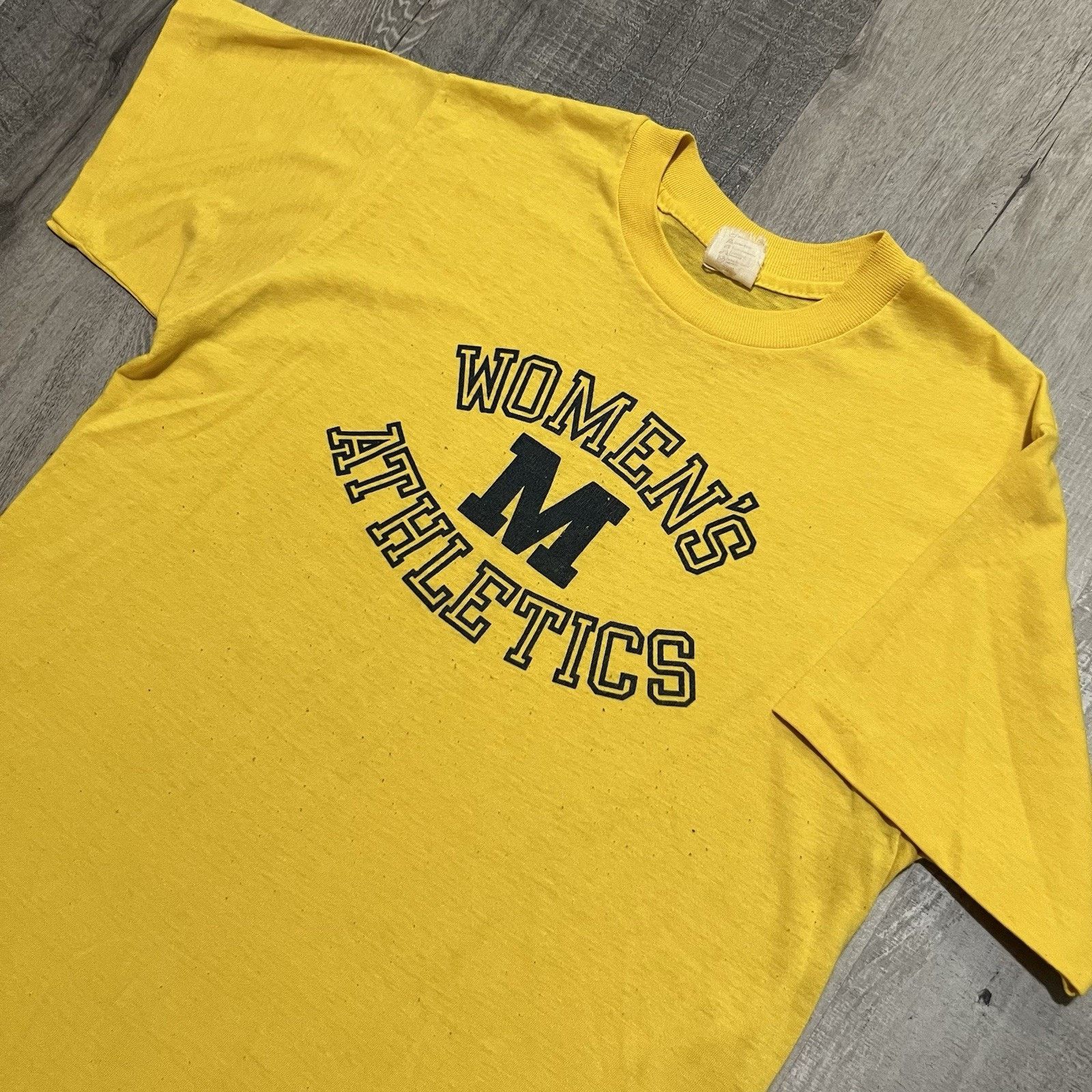 Vintage VTG 1970s University Of Michigan Wolverines Athletics Shirt Size US L / EU 52-54 / 3 - 3 Thumbnail
