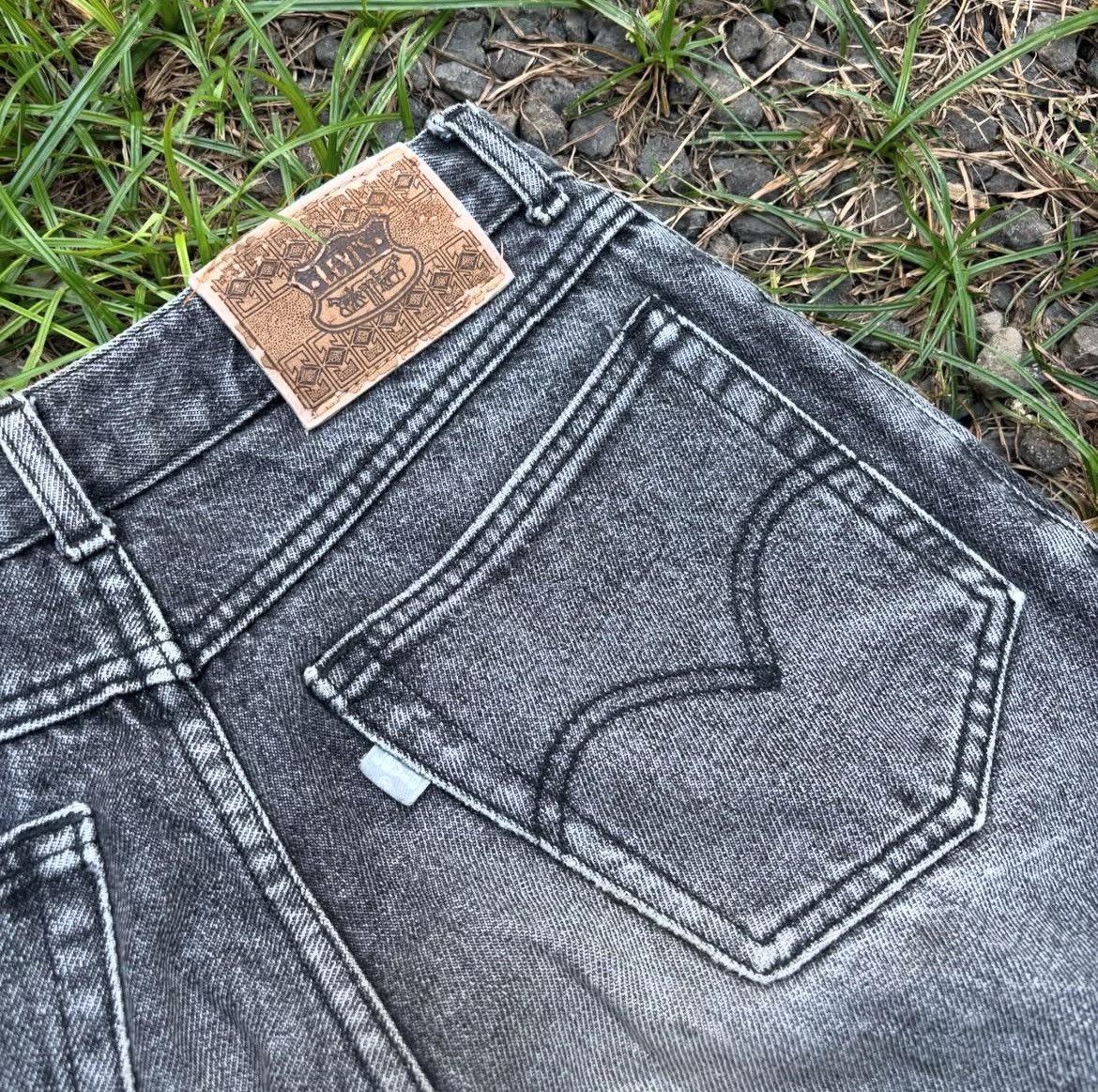 Levi's 2000s Levis Silver Tab Baggy Jeans y2k style Size US 27 - 3 Thumbnail