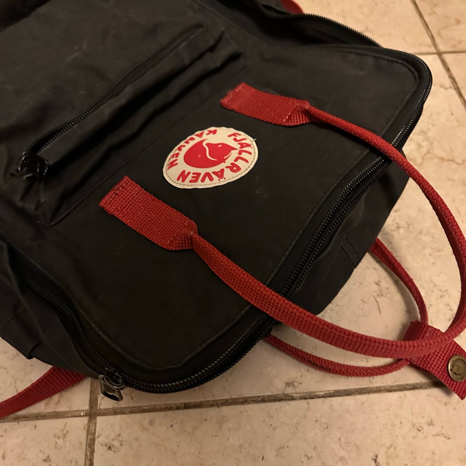Fjallraven Fjallraven Kanken Classic Backpack Black Red Outdoor Camping Size ONE SIZE - 7 Thumbnail