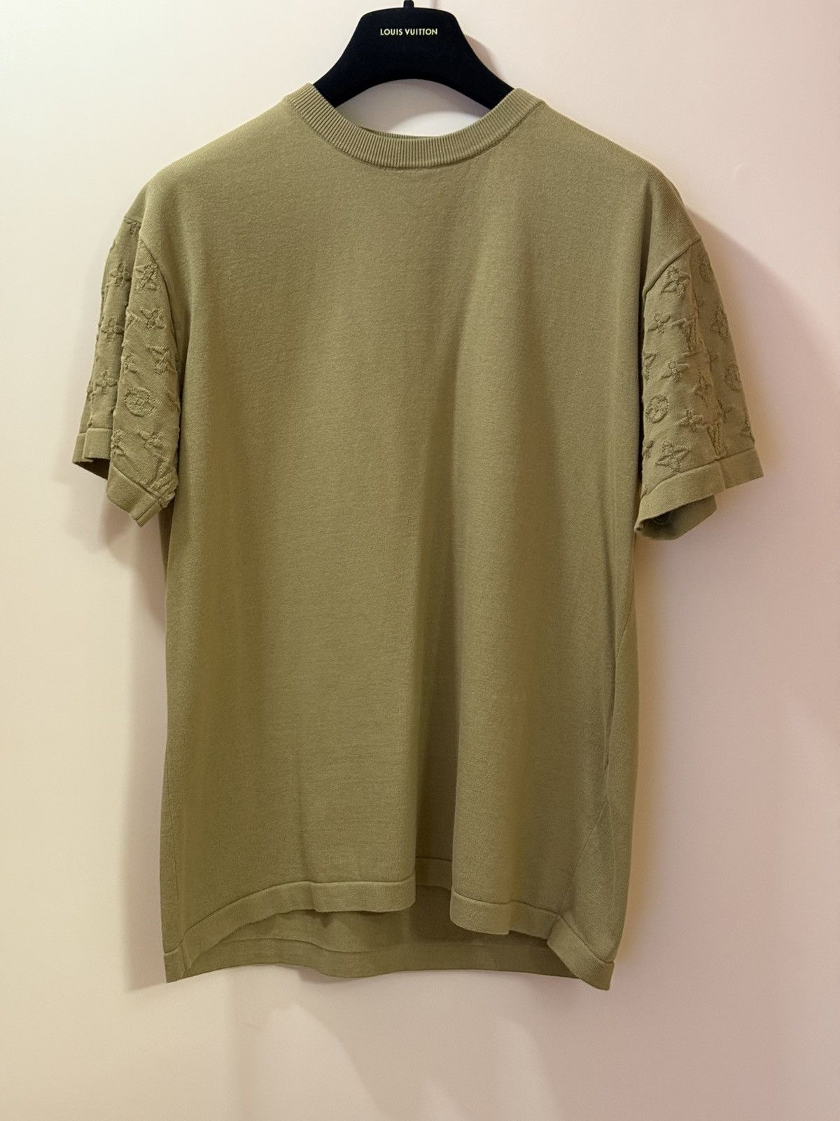 Louis Vuitton Louis Vuitton beige monogram jacquard sleeve t shirt M Size US M / EU 48-50 / 2 - 3 Thumbnail