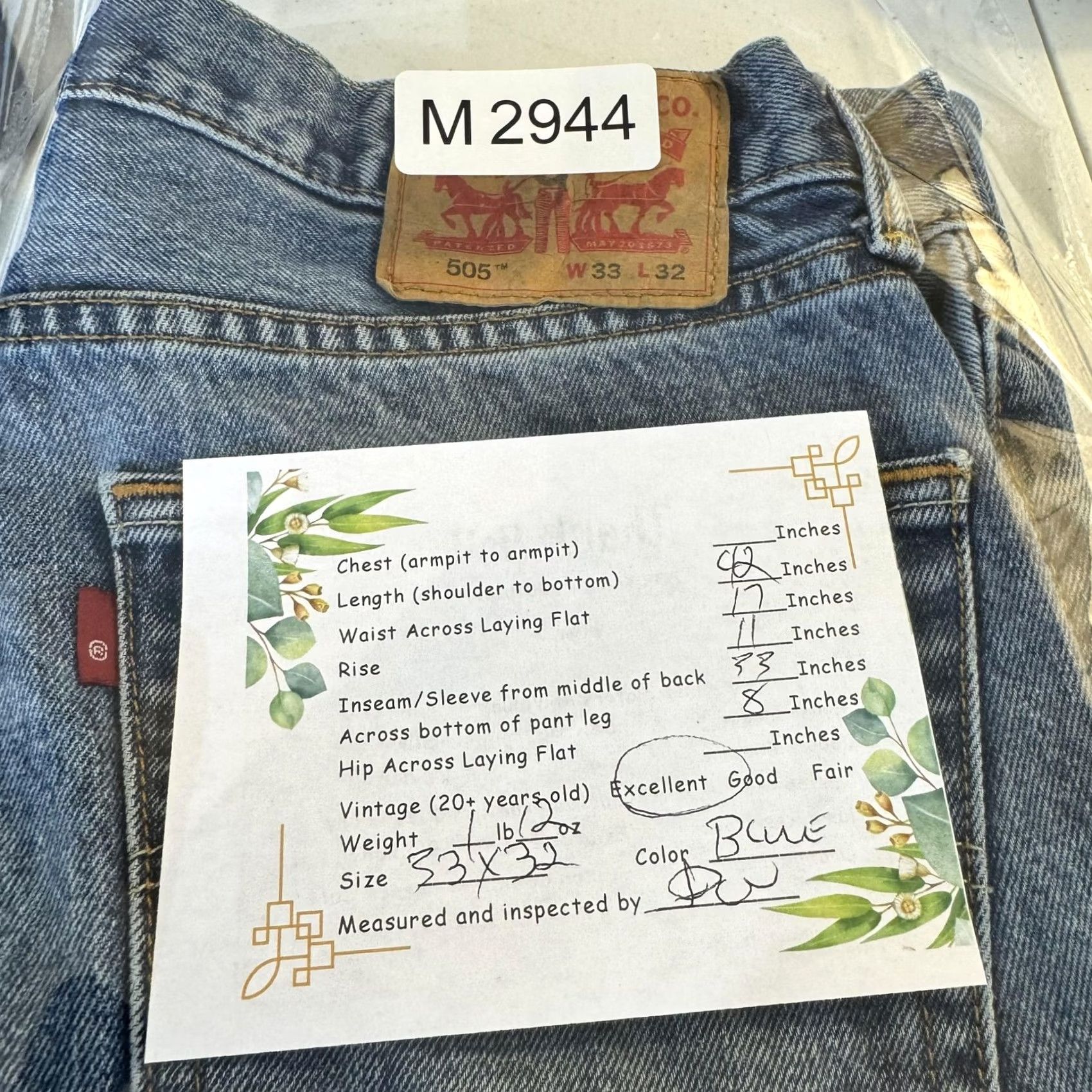 Levi's VINTAGE Levi’s 505 Jeans Mens 33x32 Blue Regular Fit Straight Leg Denim Zip Fly Size US 33 - 3 Thumbnail