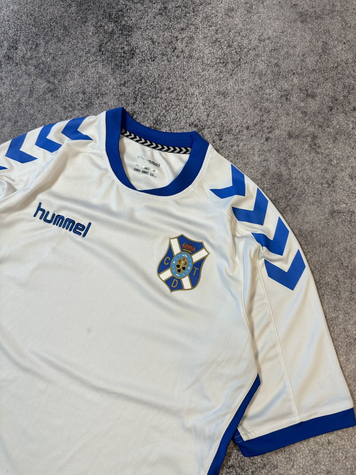 Hummel Hummel Tenerife Soccer Jersey Streetwear Rare Casual Spain Size US XS / EU 42 / 0 - 3 Thumbnail
