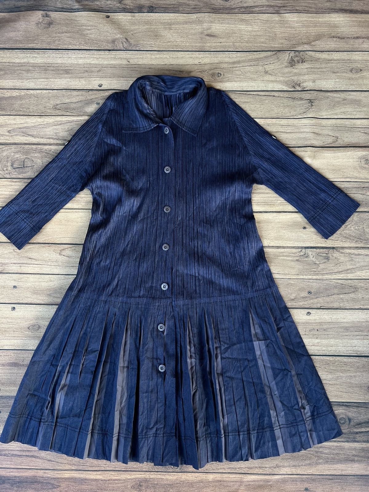 Pleats Please Issey Miyake Pleats please issey miyake dress Size M / US 6-8 / IT 42-44 - 1 Thumbnail