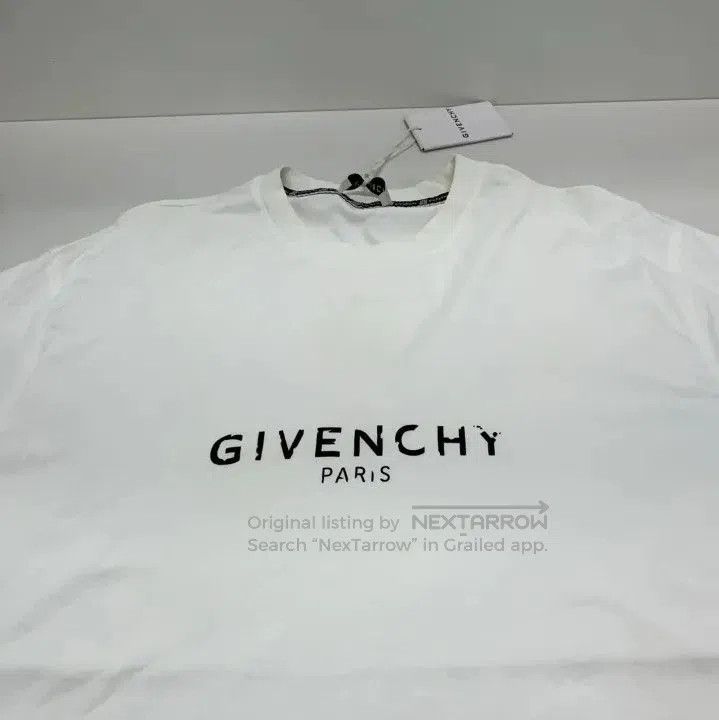 Givenchy Givenchy Distressed Logo Oversized Short-Sleeve T-Shirt. Size US L / EU 52-54 / 3 - 3 Thumbnail