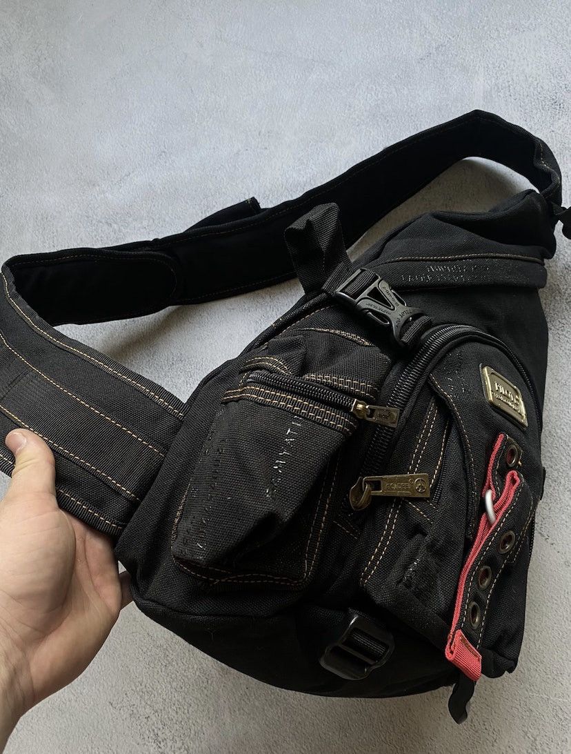 Diesel × Vintage Diesel distressed Multi Pocket y2k sling bag Size ONE SIZE - 10 Thumbnail